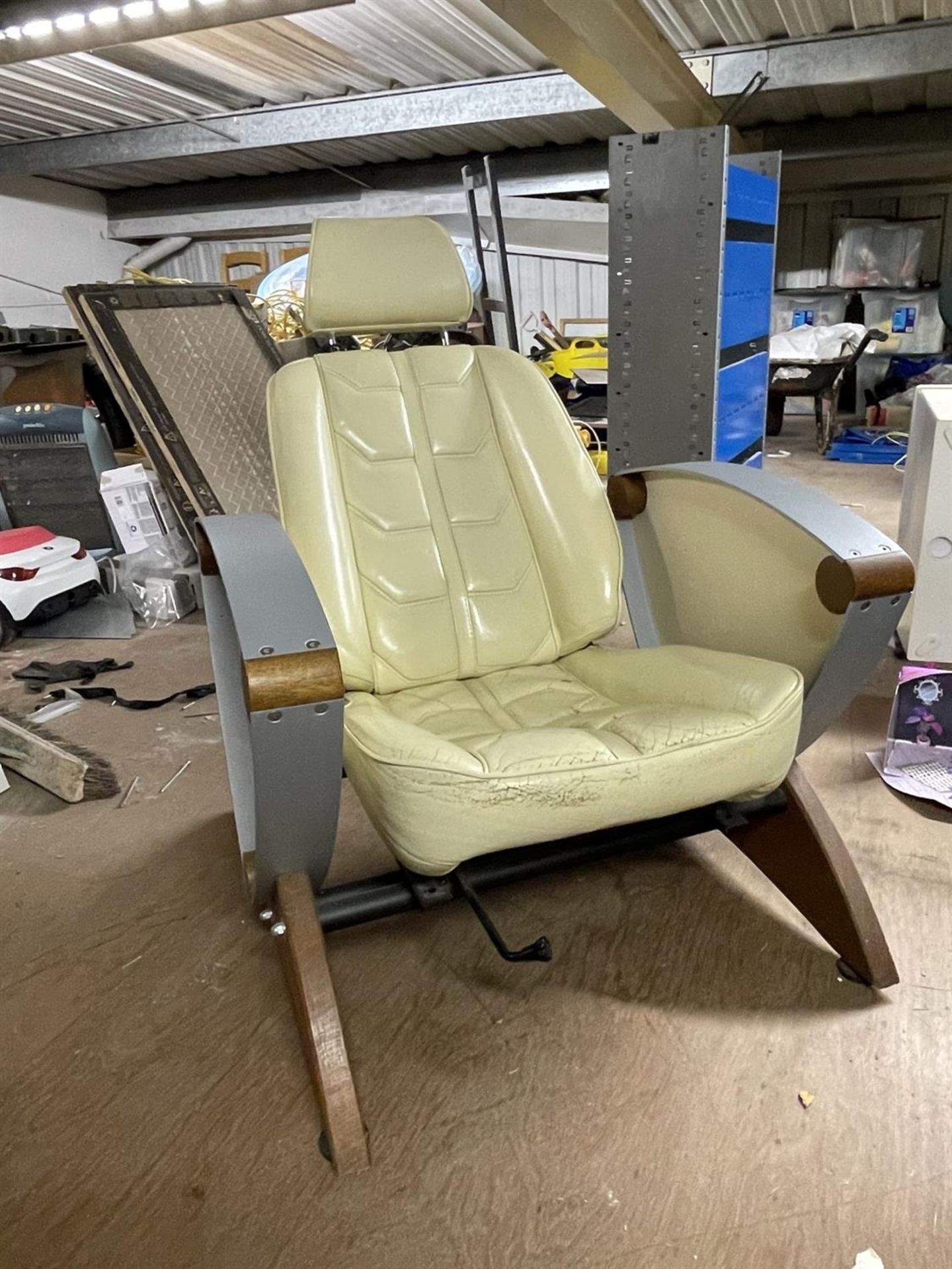 Pair of Ferrari 308 Crema Leather Seats on Substantial Bases - Image 3 of 10