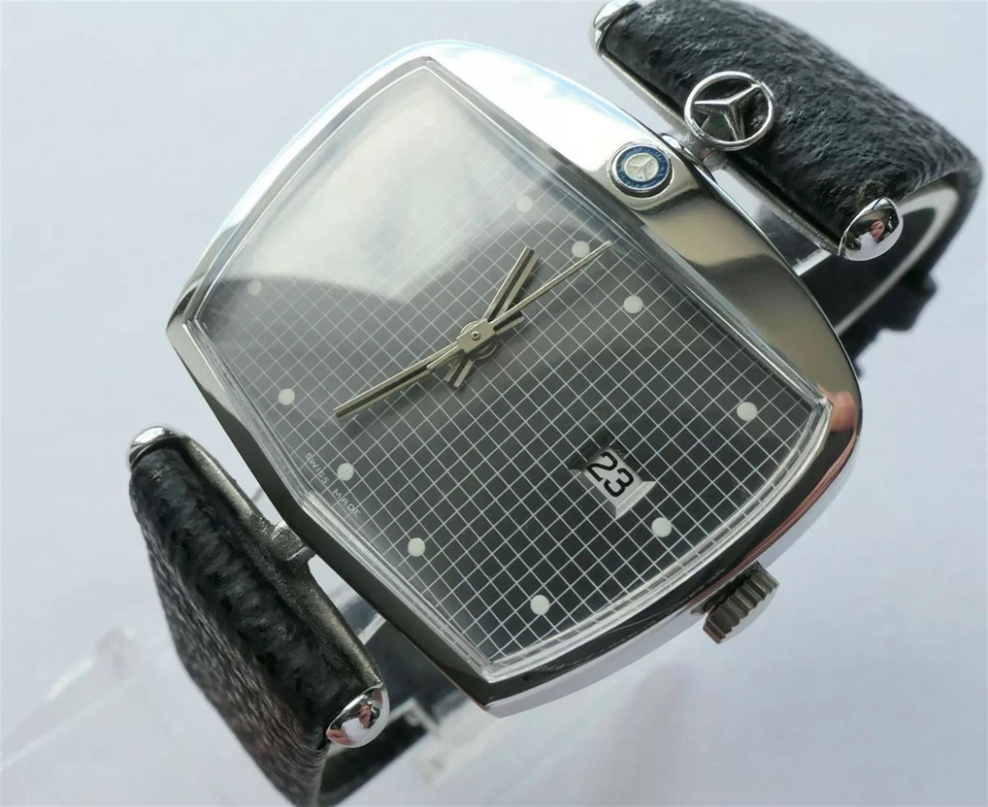 A Rare Mercedes-Benz 'Grille-Head' New Old Stock Wristwatch Evocative of the Famous German Marque - Image 5 of 10