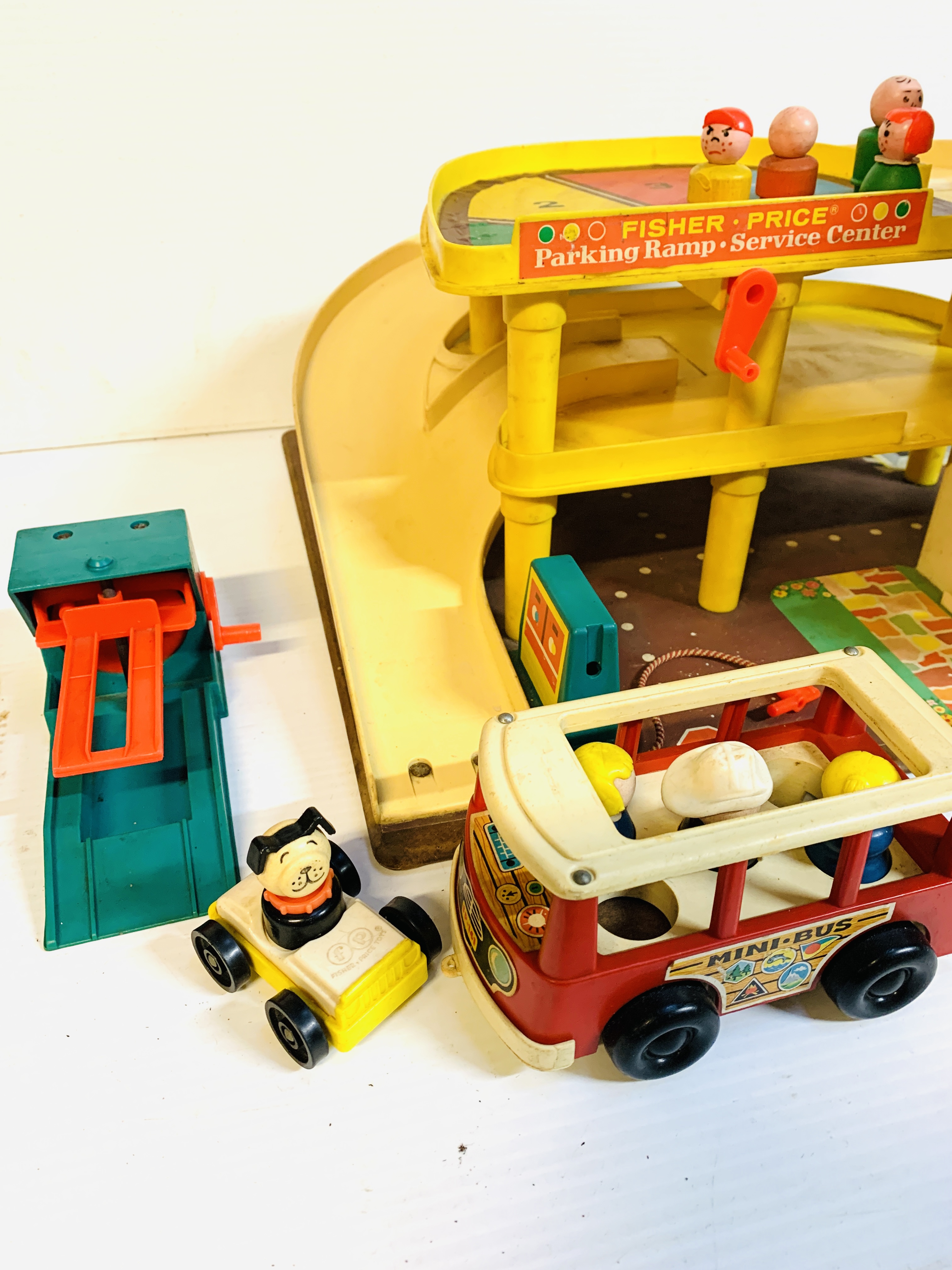 A Fisher Price parking ramp service centre - Image 2 of 5