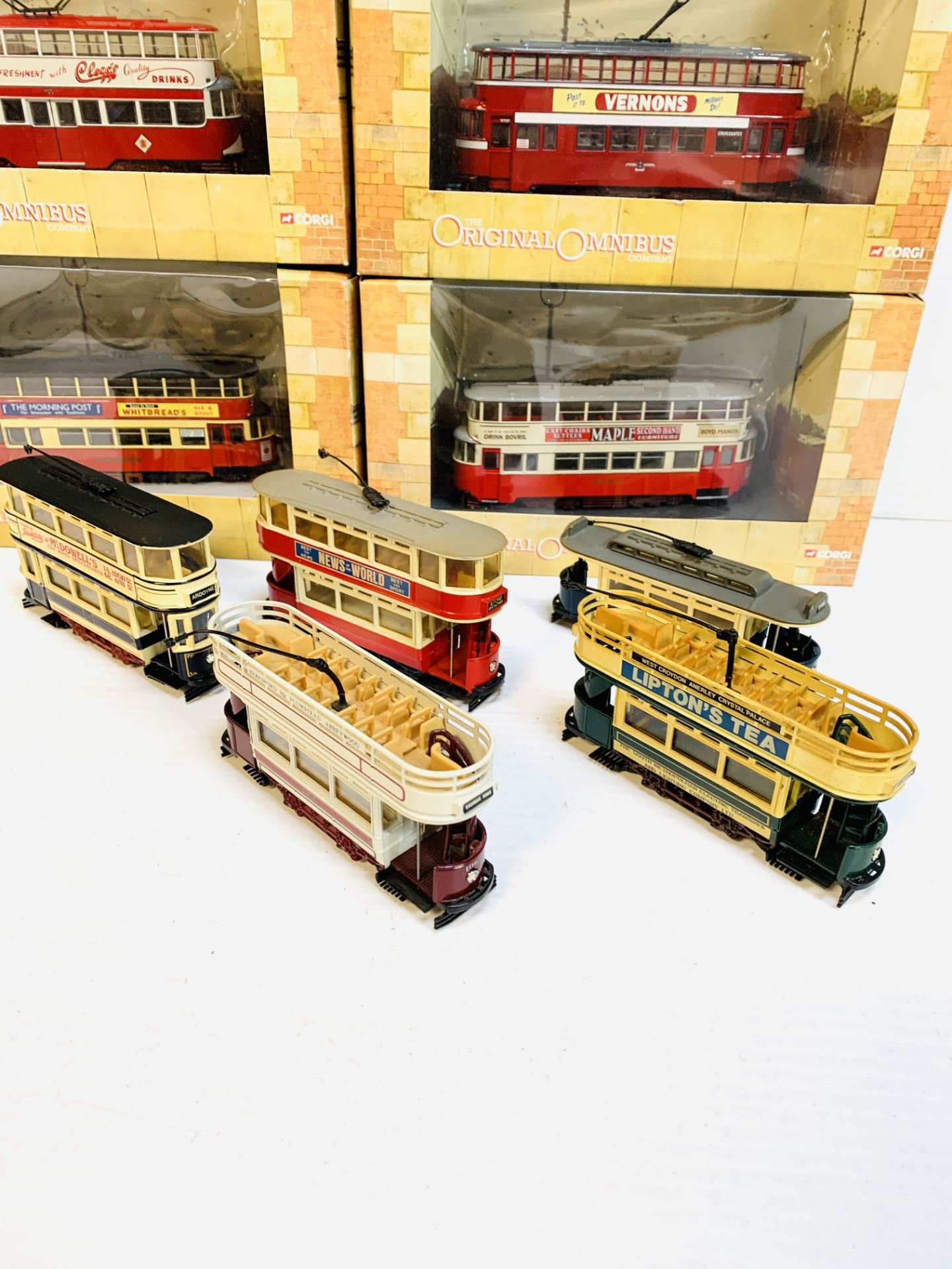 Collection of diecast Corgi model trams and omnibuses. - Image 6 of 6