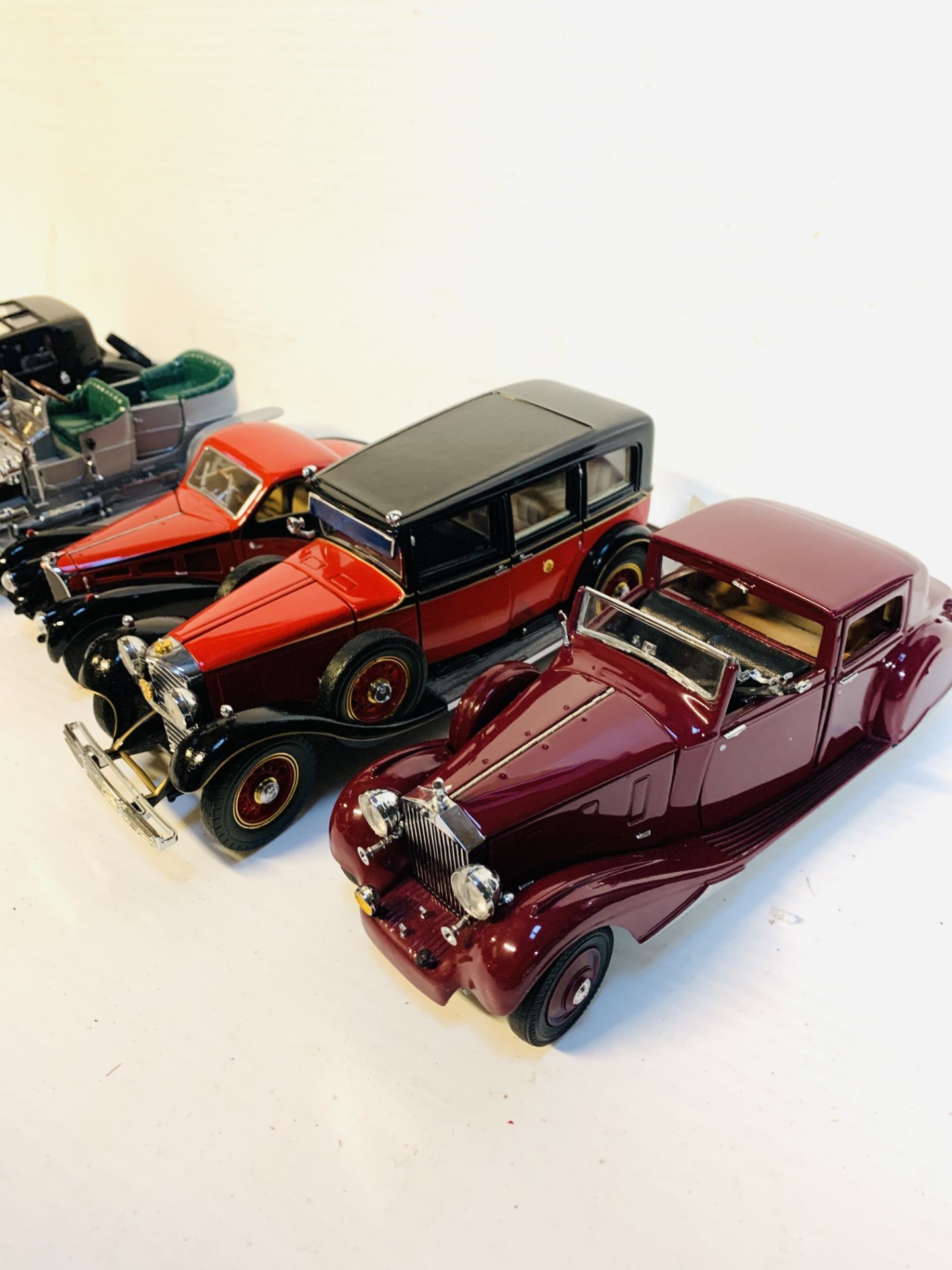 Danbury Mint Rolls Royce Phantom IV, Franklin Mint Mercedes-Benz; Franklin Mint Bugatti Atalante - Image 2 of 6