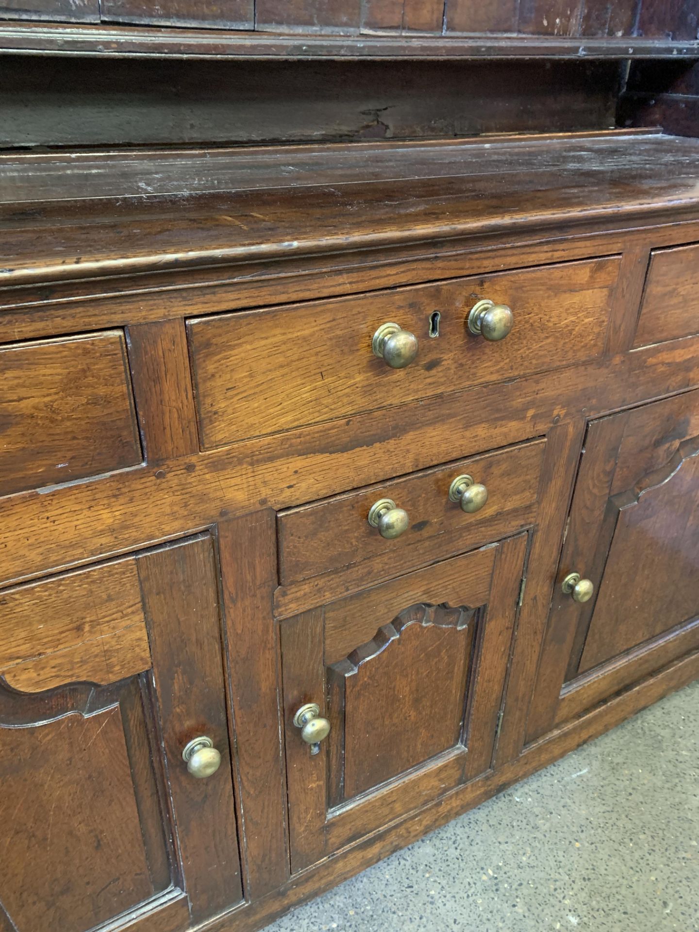 Oak dresser - Image 3 of 9