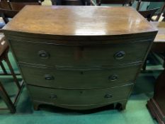 Bow fronted mahogany chest of drawers