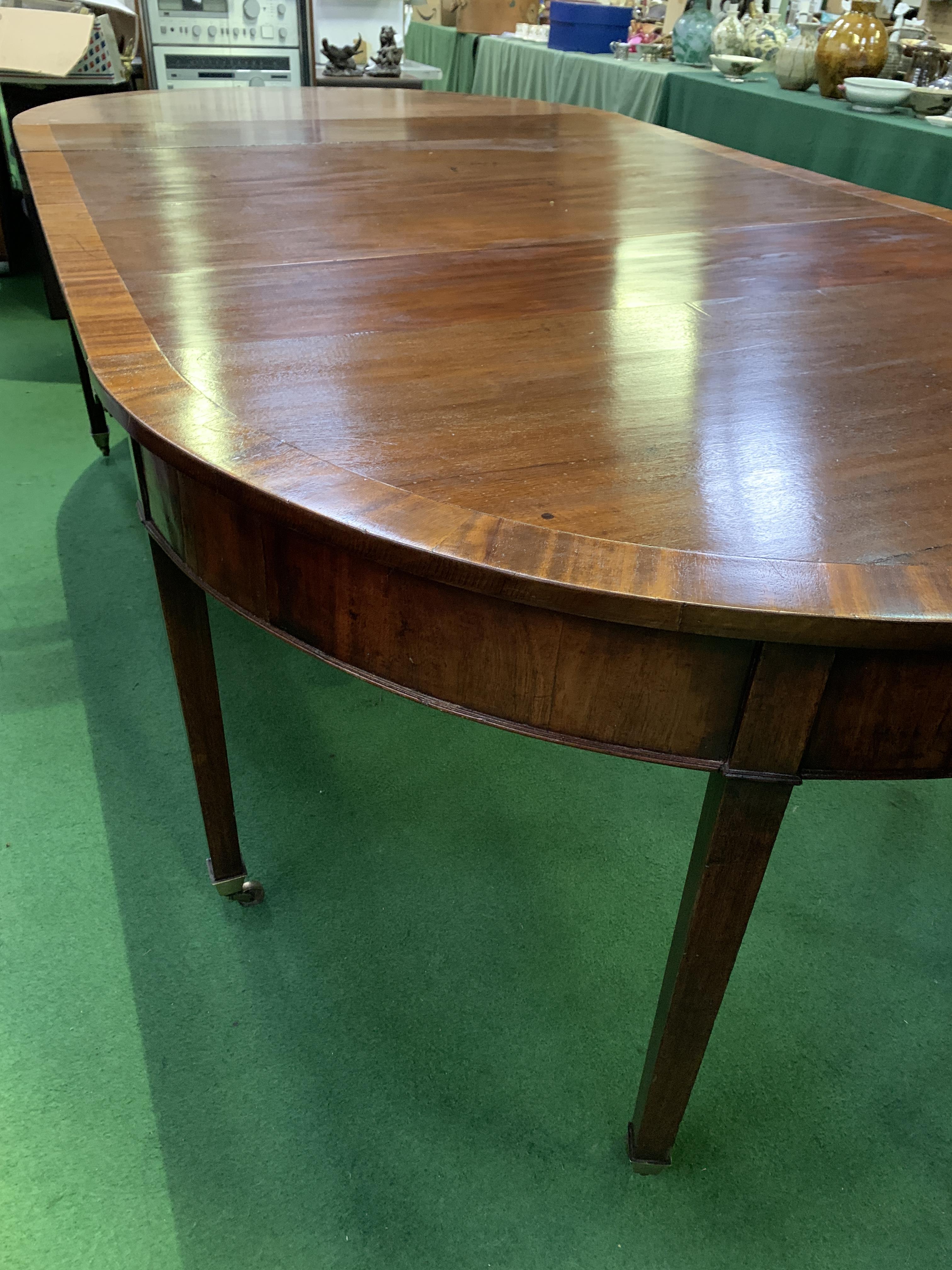 Mahogany dining table - Image 4 of 10