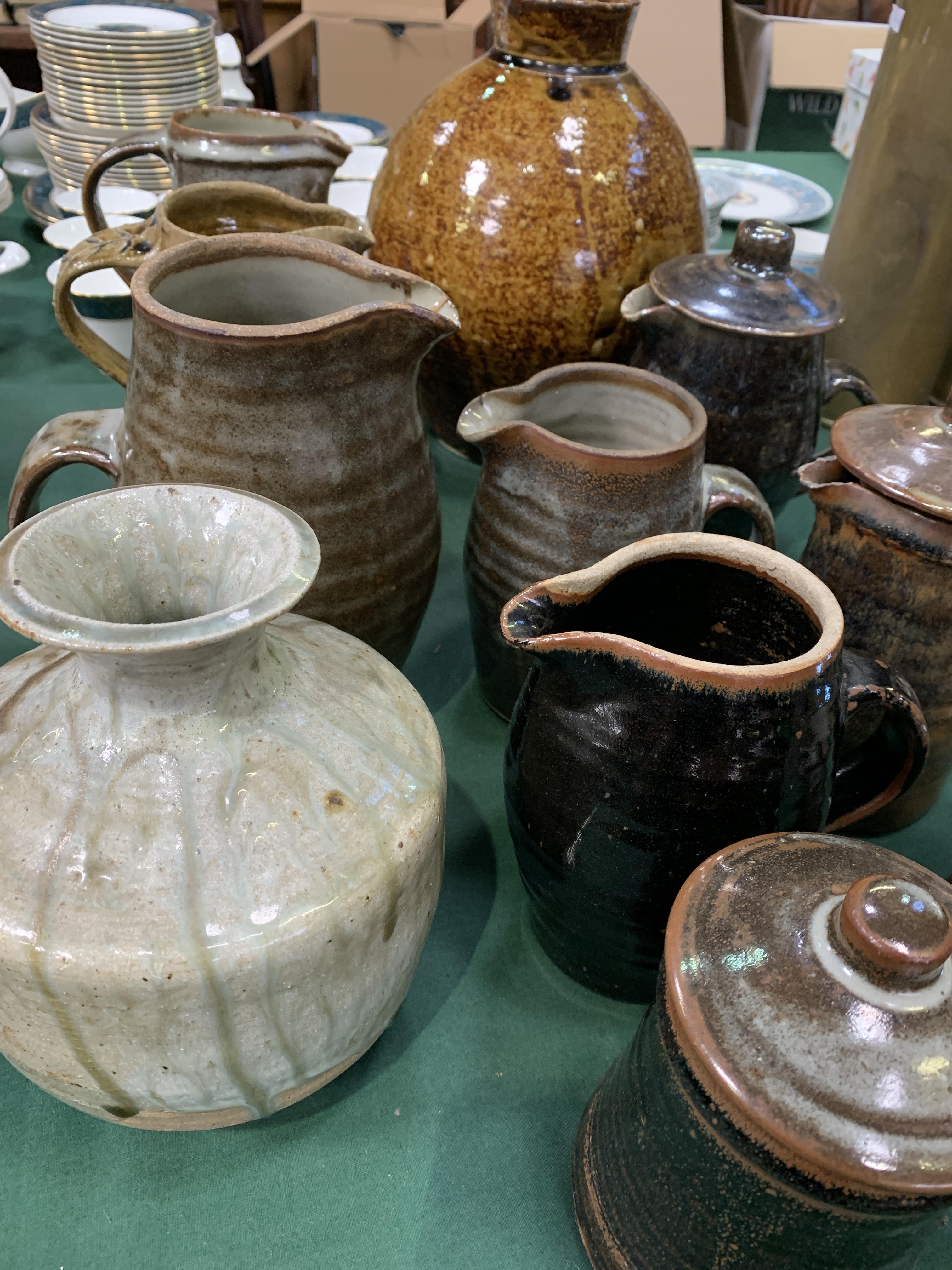 Collection of pottery jugs and vases - Image 3 of 5