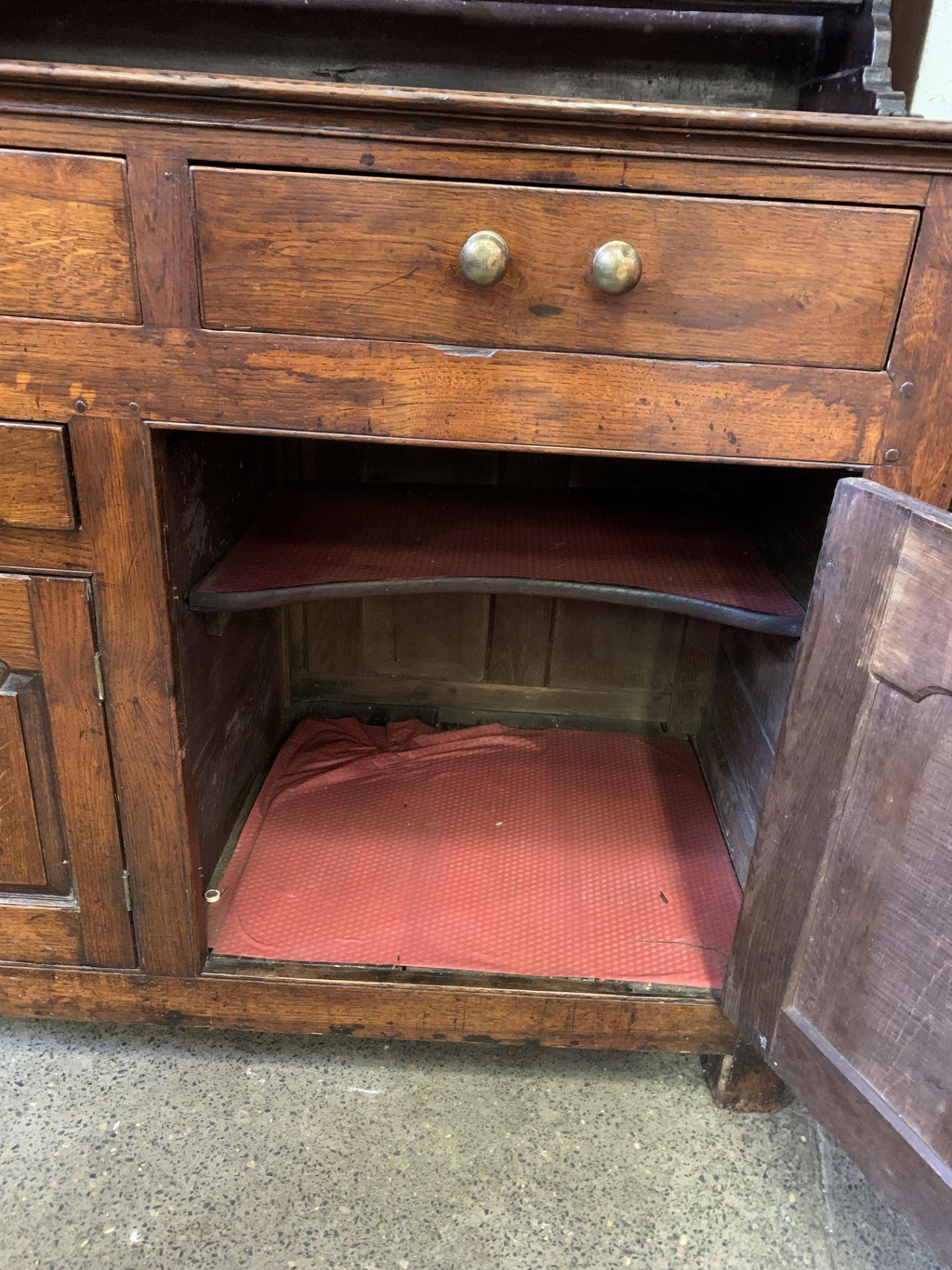 Oak dresser - Image 9 of 9