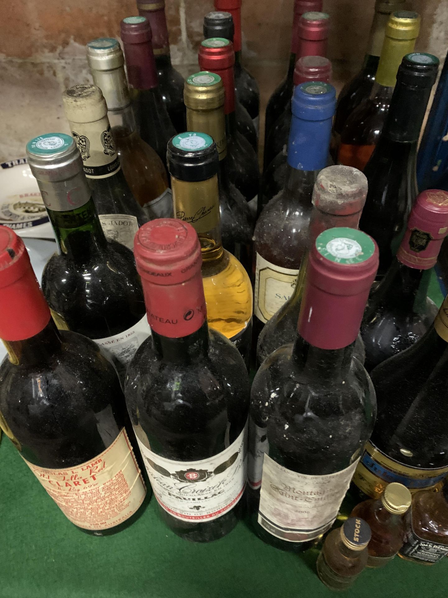 23 bottles of assorted French wines including Bordeaux. - Image 5 of 5