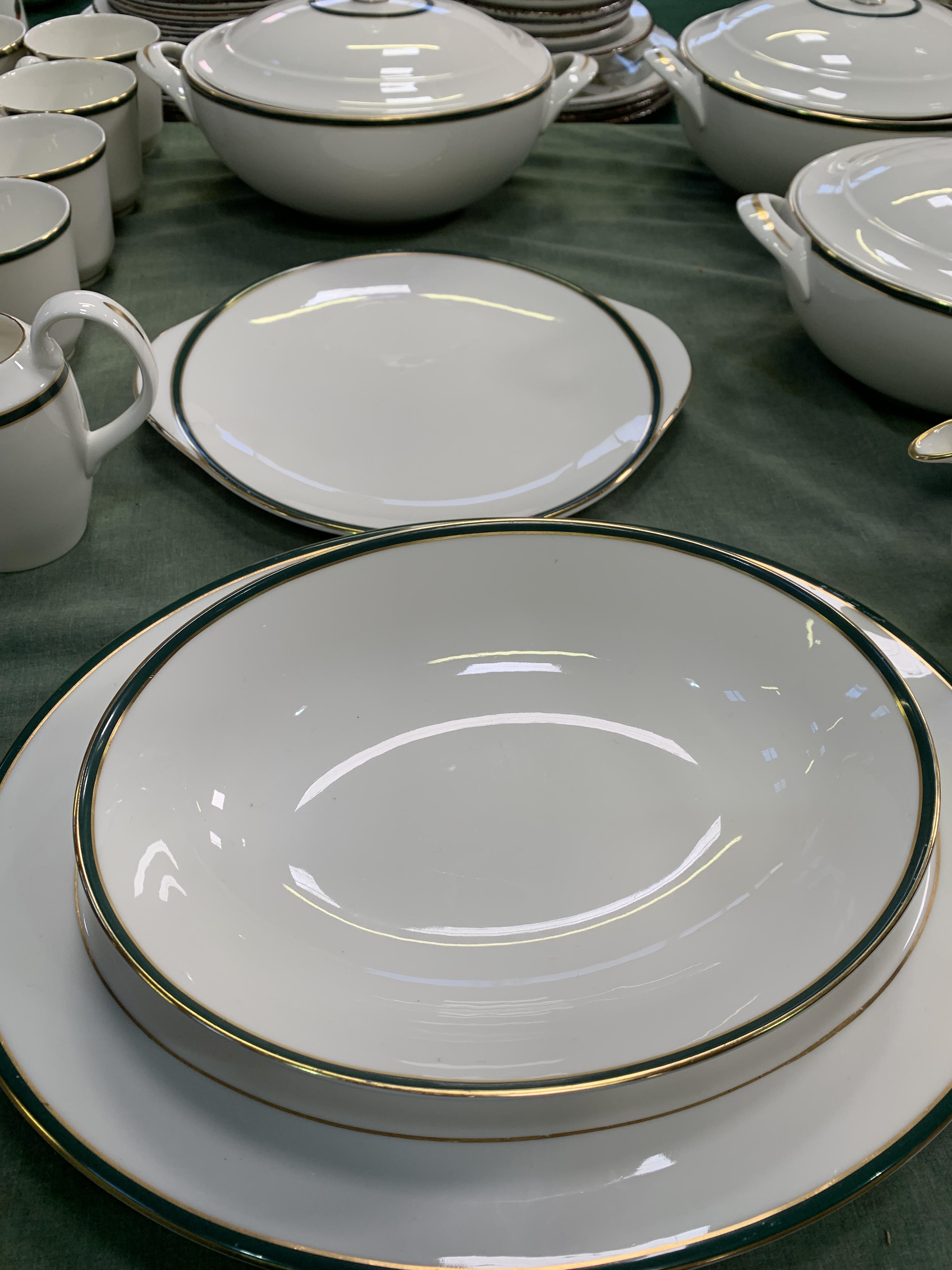 Royal Doulton 'Oxford Green' ten place setting dinner service - Image 6 of 6