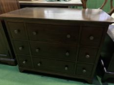 Mahogany chest of drawers