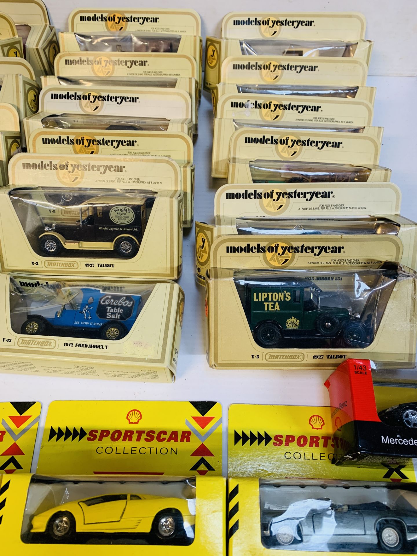 Nineteen boxed Matchbox Models of Yesteryear, including delivery vans and cars - Bild 4 aus 4