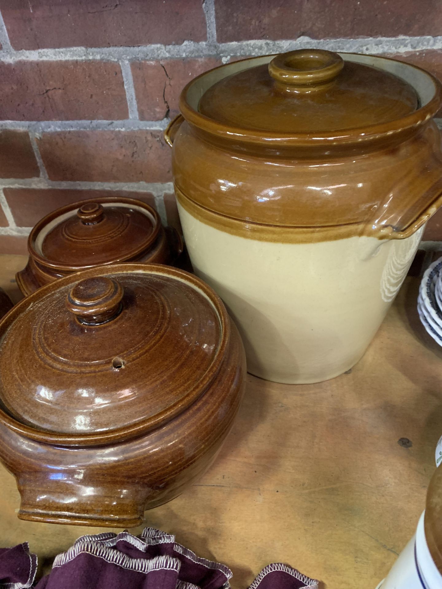 Four stoneware pots and a quantity of cutlery - Image 4 of 5