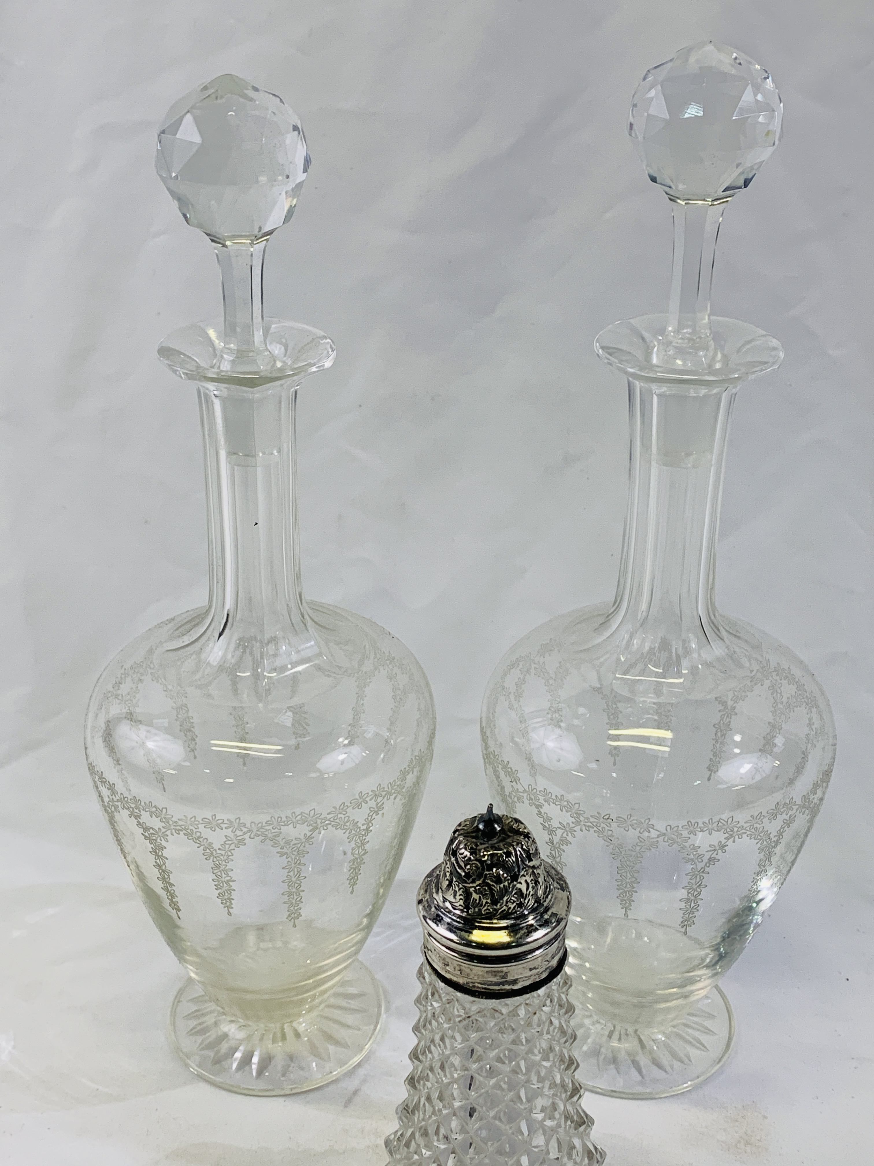 A pair of cut glass decanters and other items - Image 4 of 4