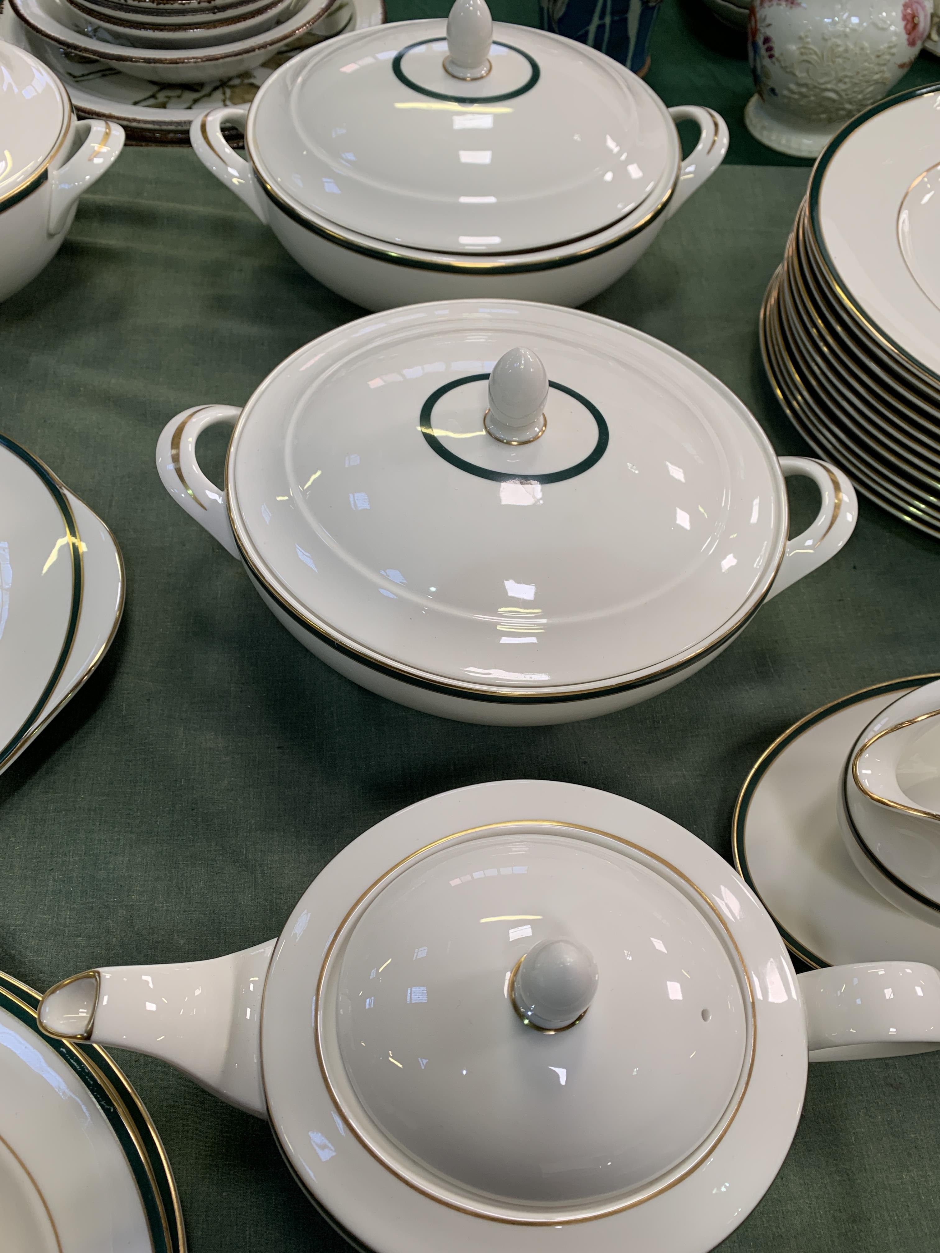 Royal Doulton 'Oxford Green' ten place setting dinner service - Image 3 of 6