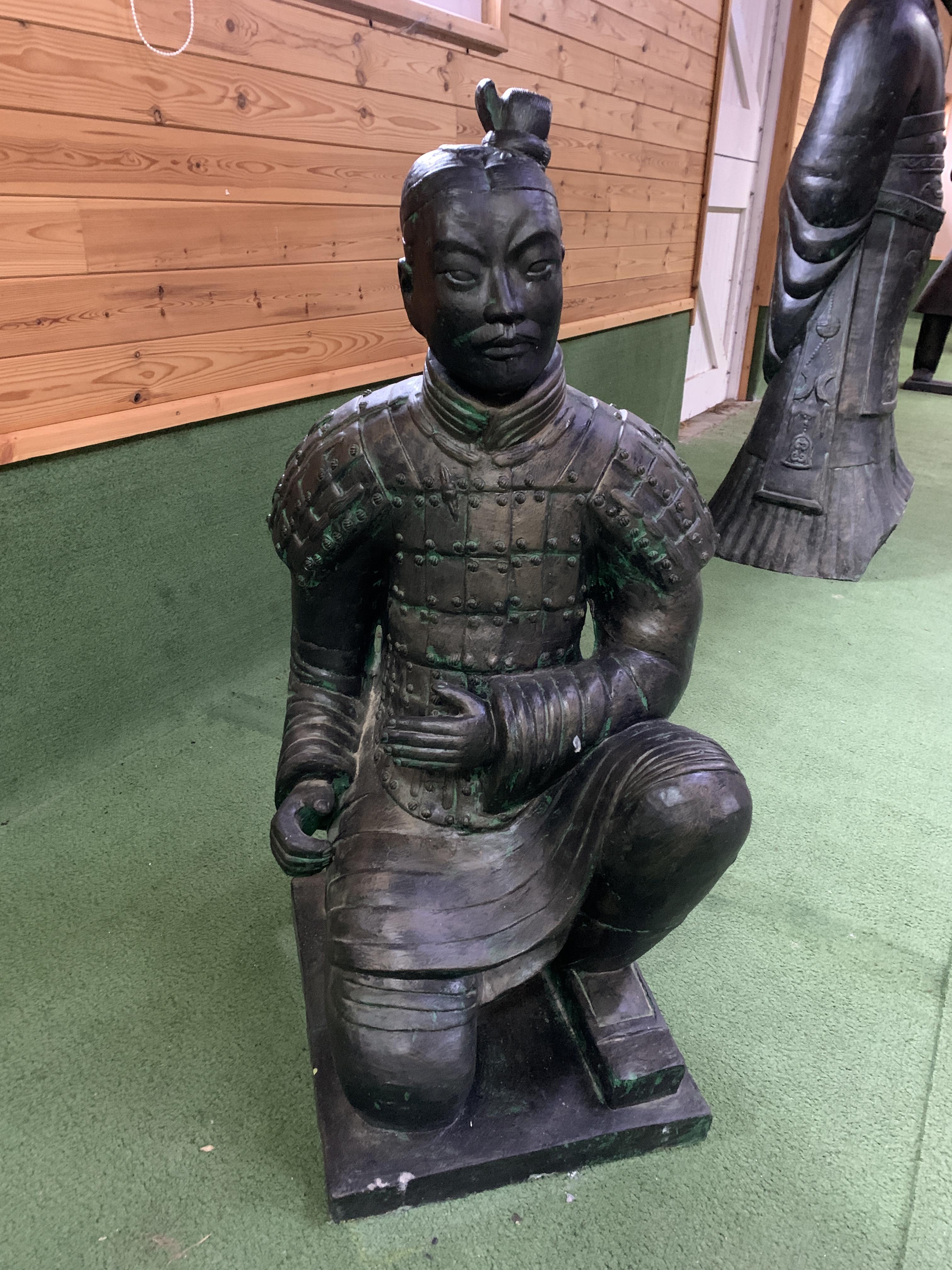 A Qin style terracotta figure of a kneeling archer - Image 5 of 5