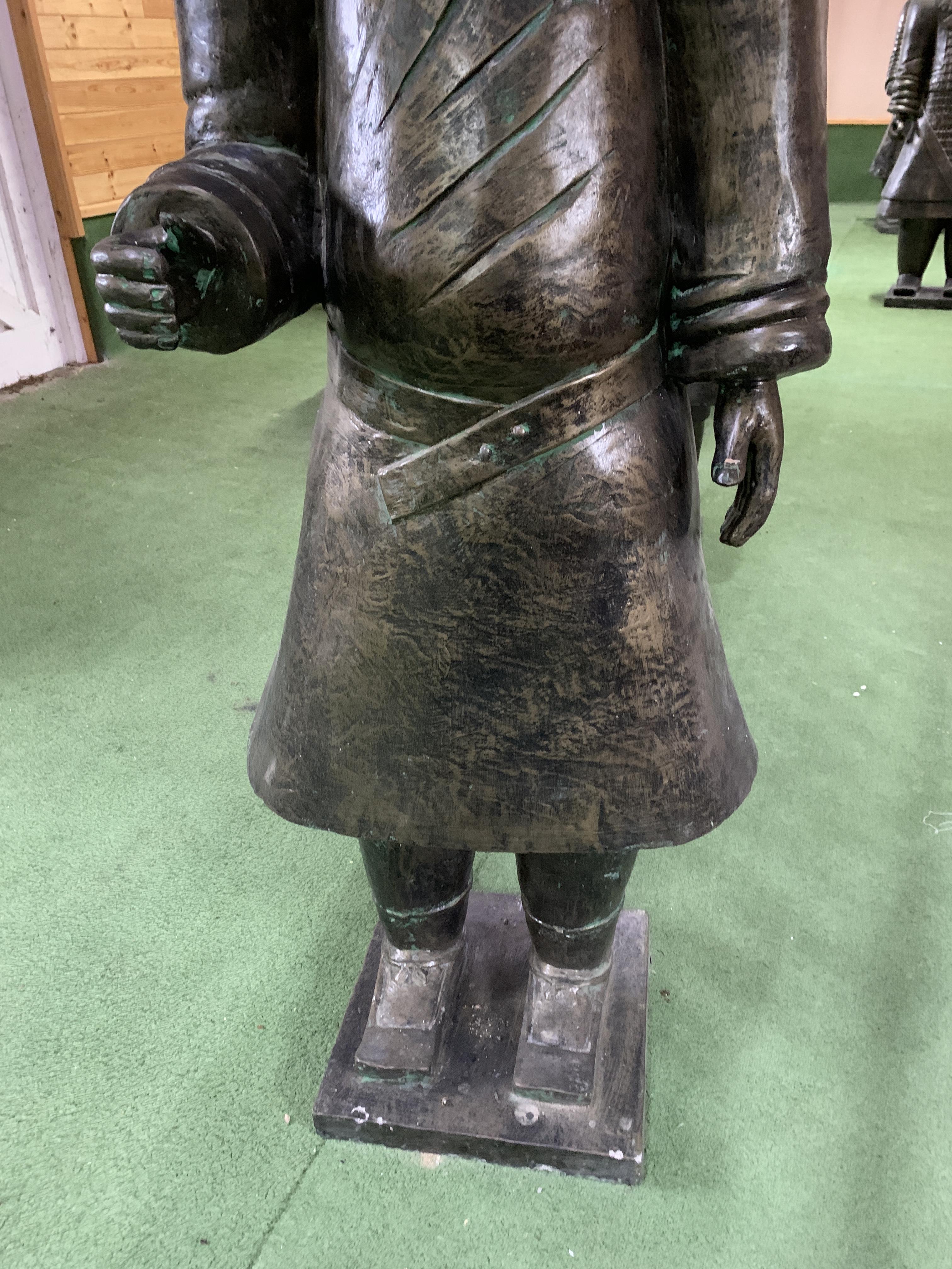 A Qin style terracotta figure of a standing soldier - Image 2 of 5