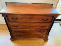 Chest of four drawers