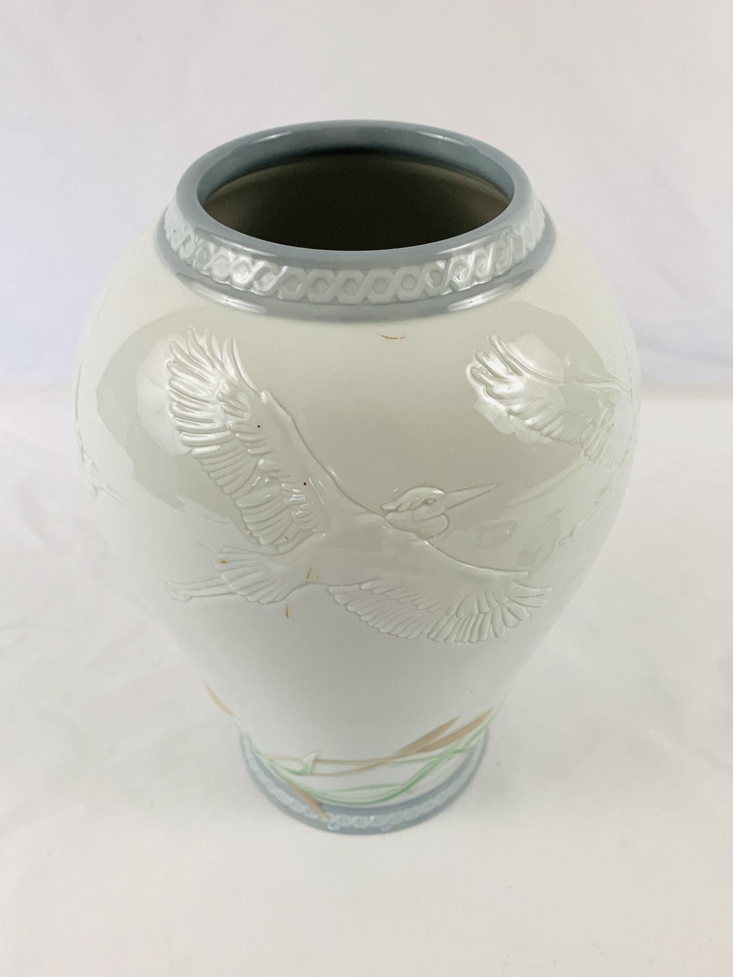 Lladro 'Herons Realm' lidded vase - Image 4 of 5