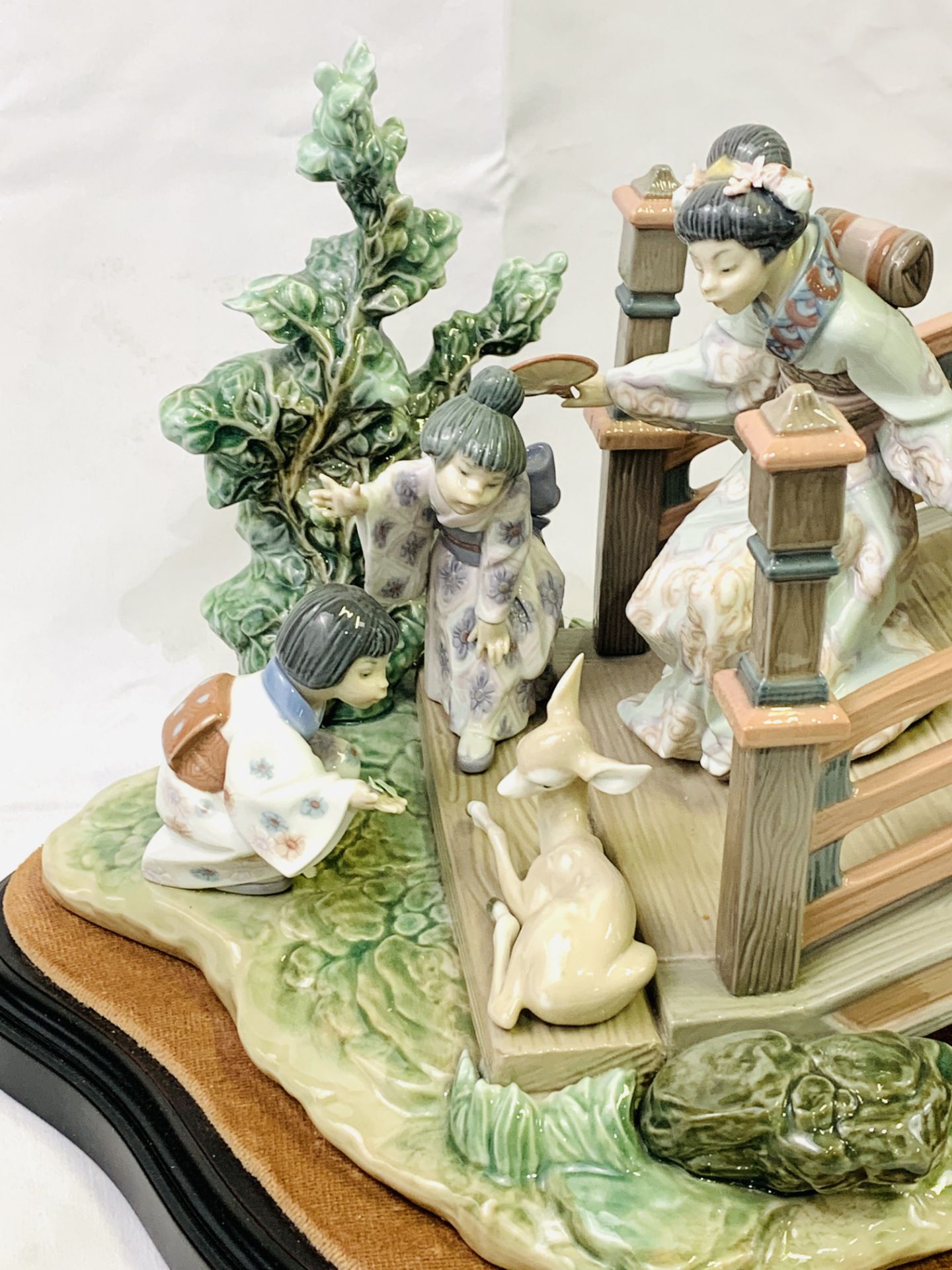 Lladro 'Oriental Garden' porcelain scene - Image 11 of 18