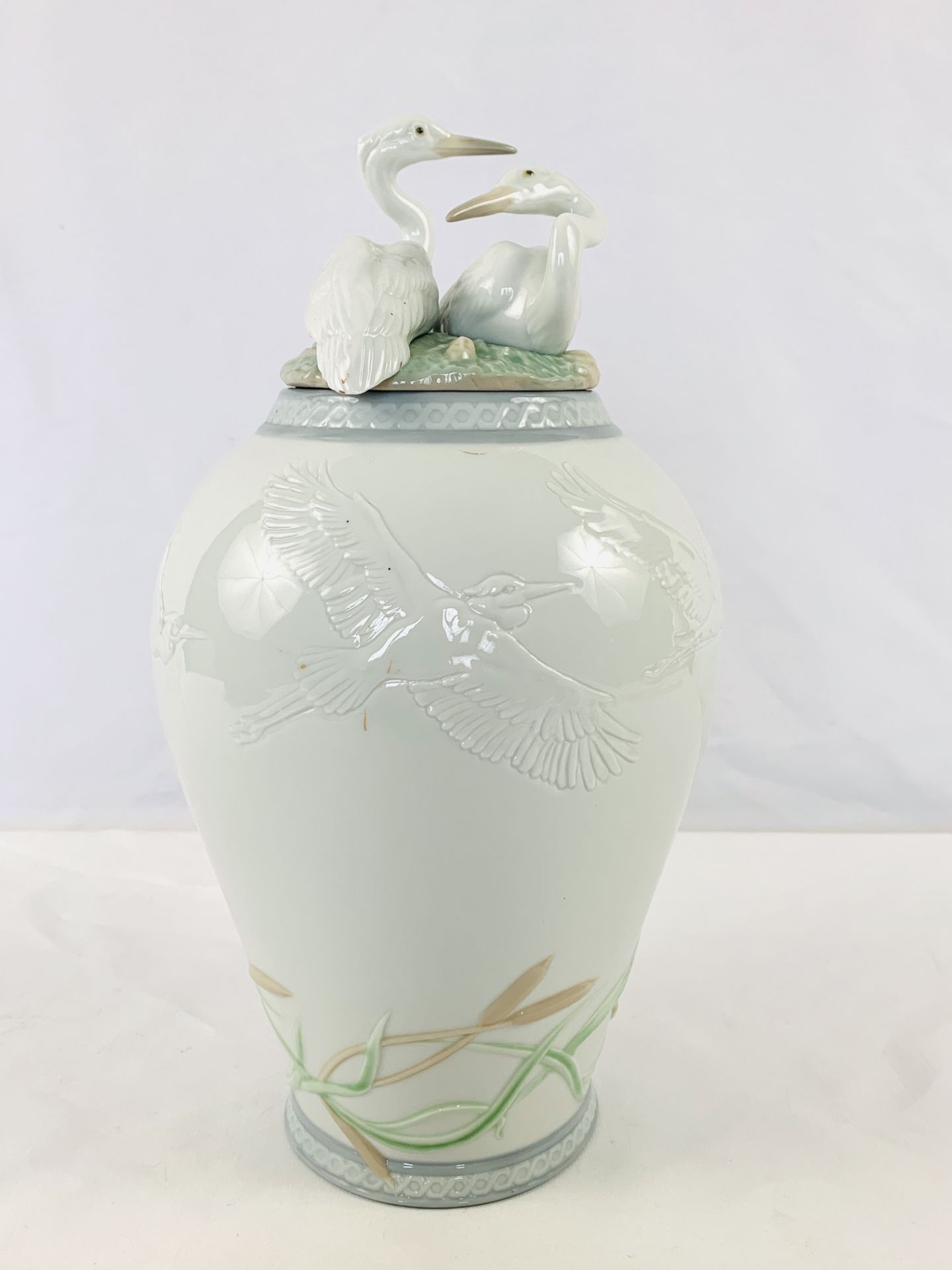 Lladro 'Herons Realm' lidded vase - Image 2 of 5