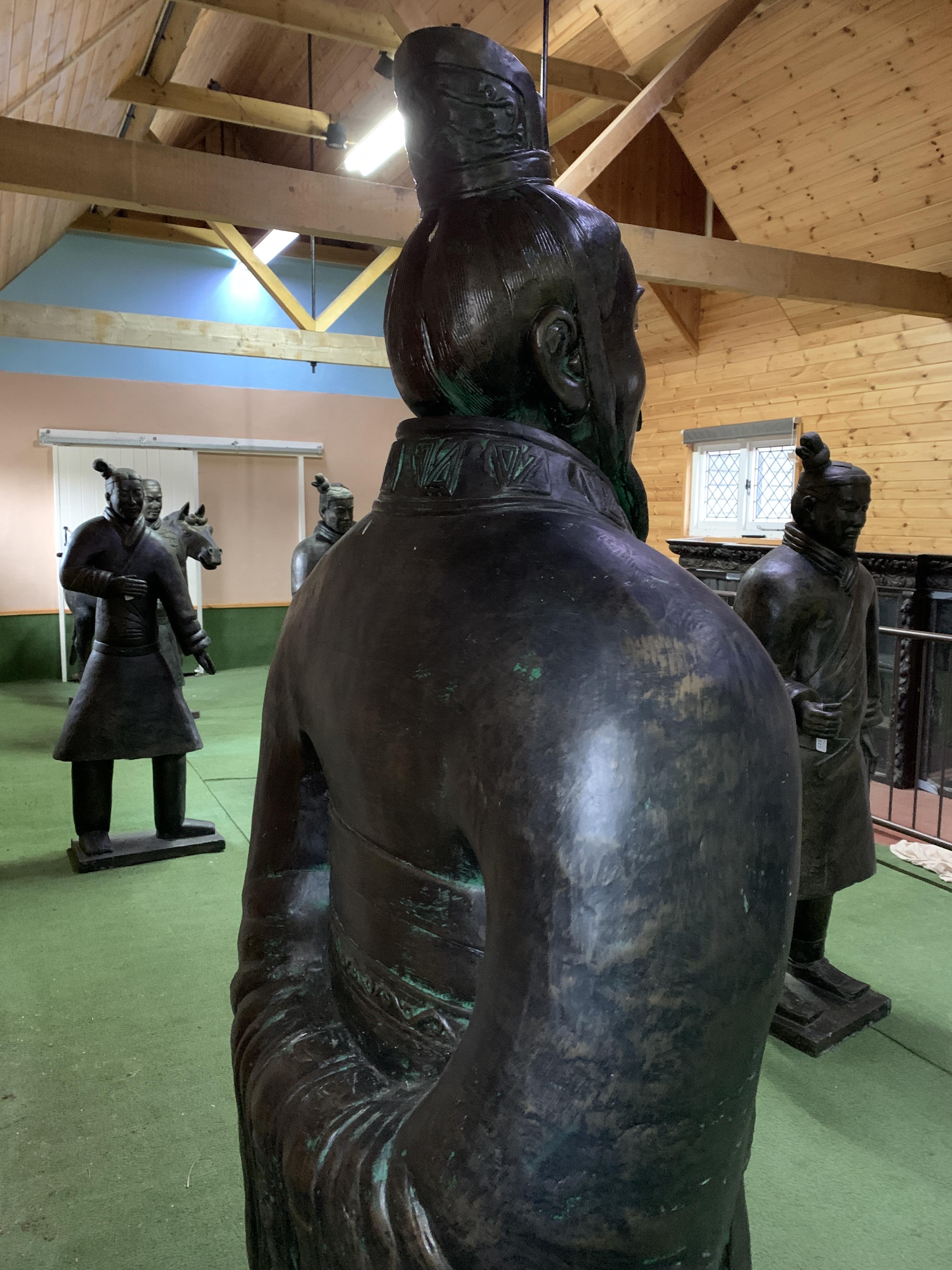 A Qin style terracotta figure of the Emperor Qin - Image 5 of 7