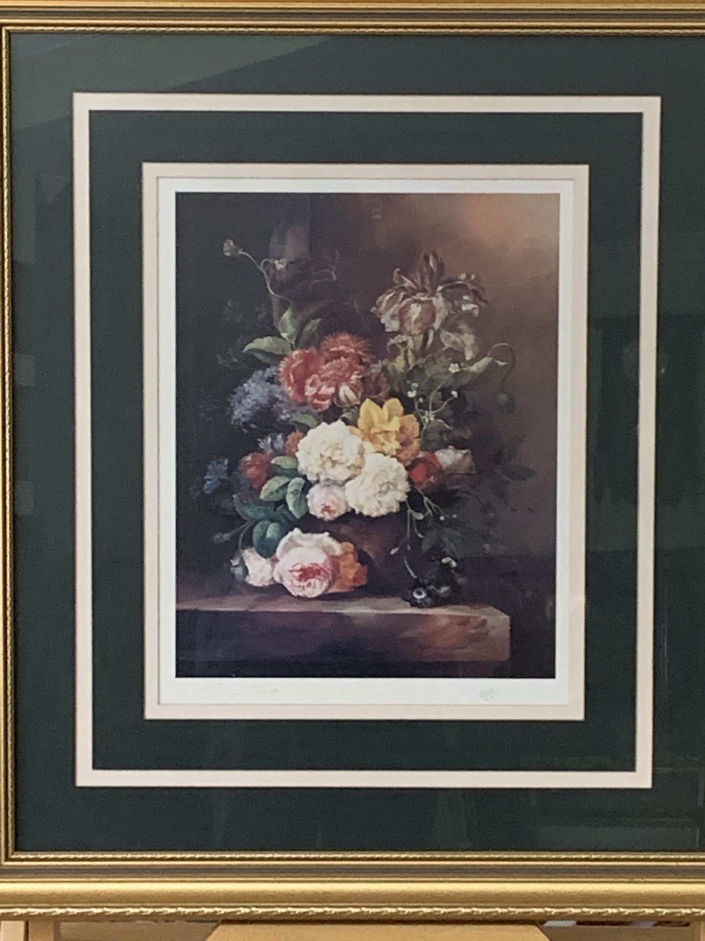Pair of gilt framed and glazed limited edition still life flowers, 250/850, by Susan Park - Image 2 of 3