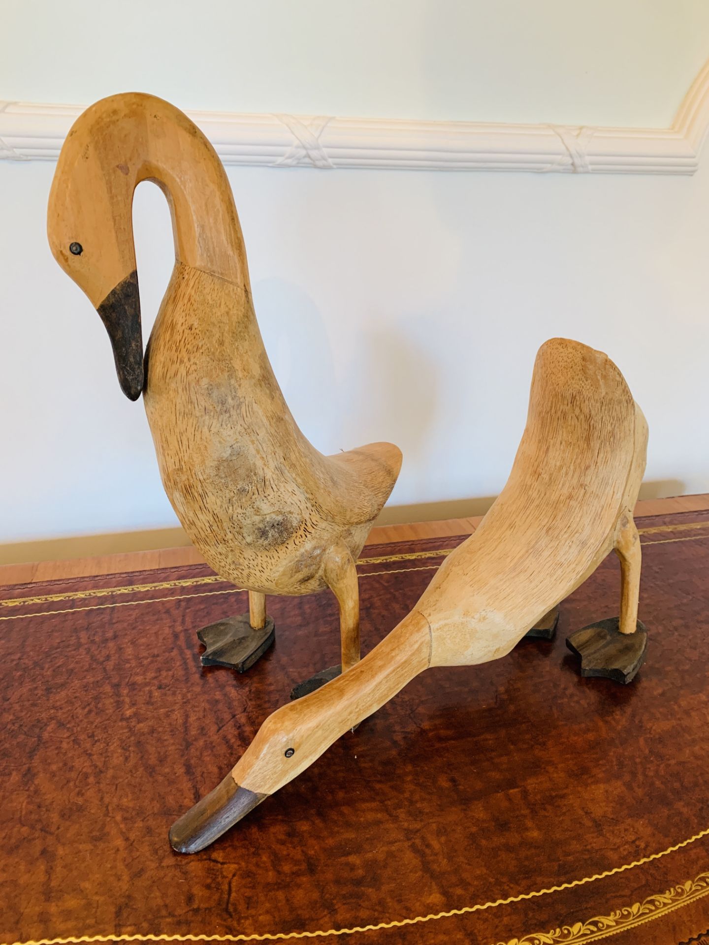 Two carved wooden ducks - Bild 2 aus 4