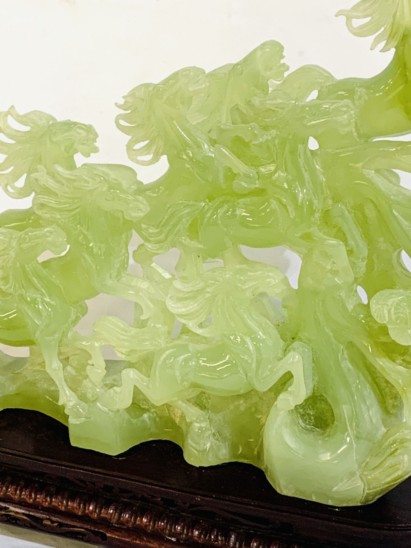 Jade carving of the eight horses of the Emperor Mu Wang - Image 6 of 11