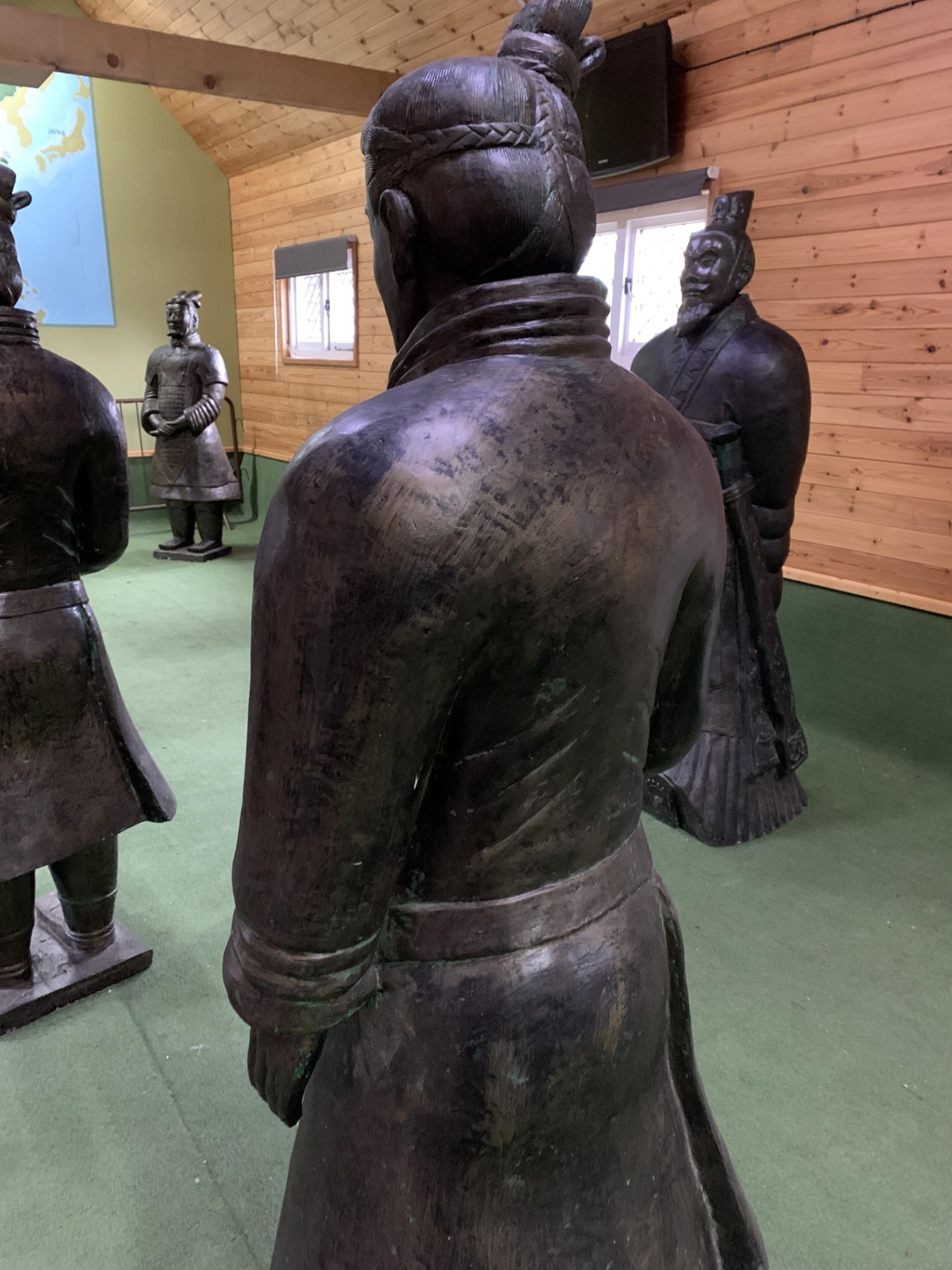 A Qin style terracotta figure of a standing soldier - Image 7 of 7