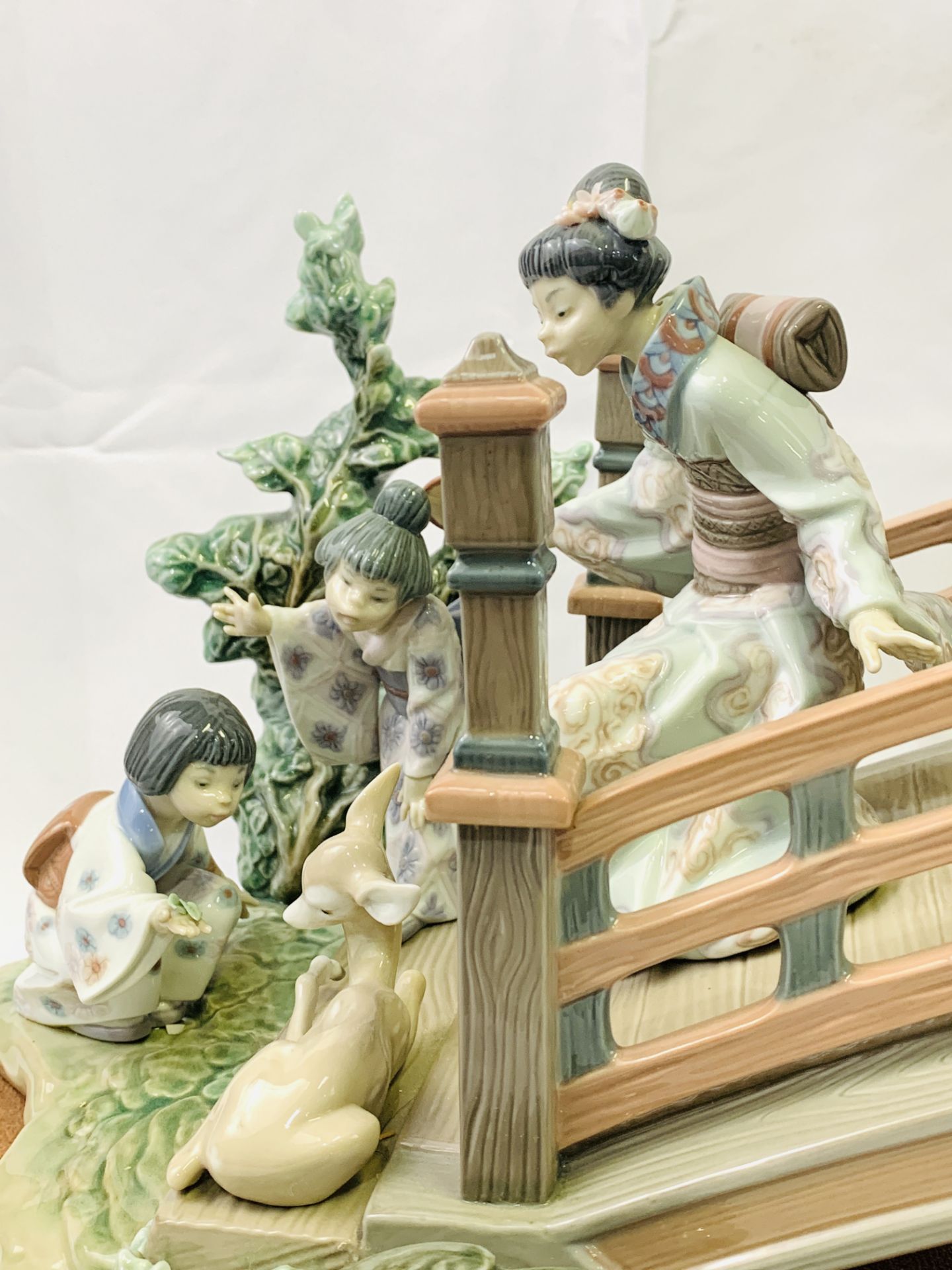 Lladro 'Oriental Garden' porcelain scene - Image 14 of 18