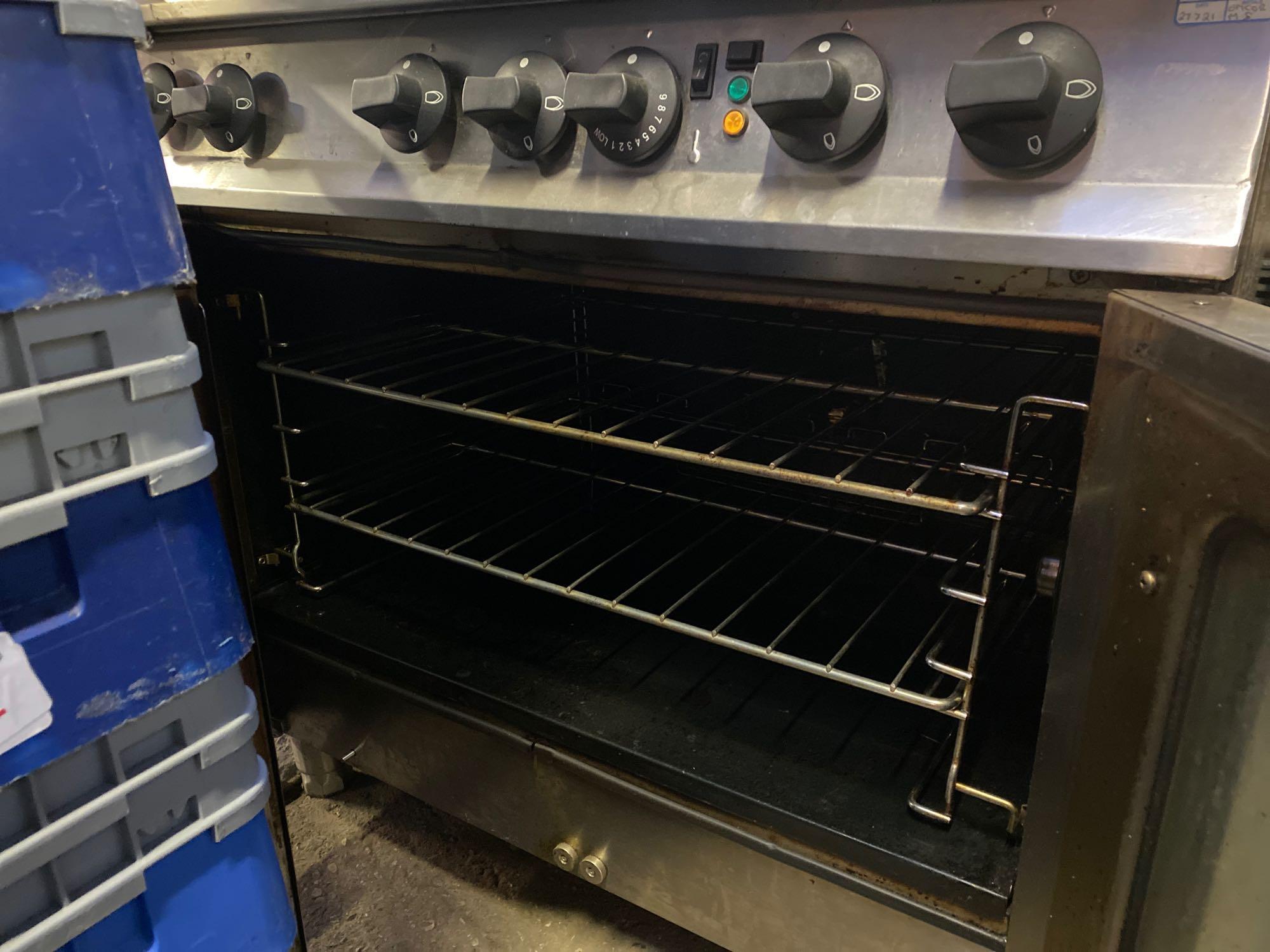 Moorwood vulcan six burner convection oven, gas - Image 2 of 2