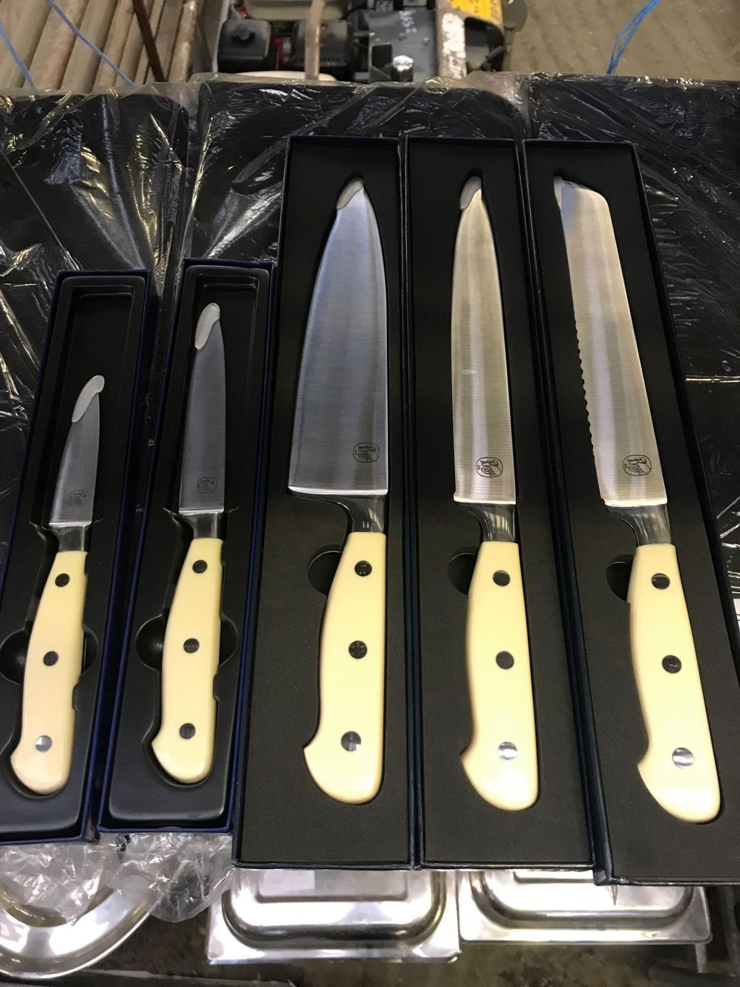 Five piece Broggi knife set