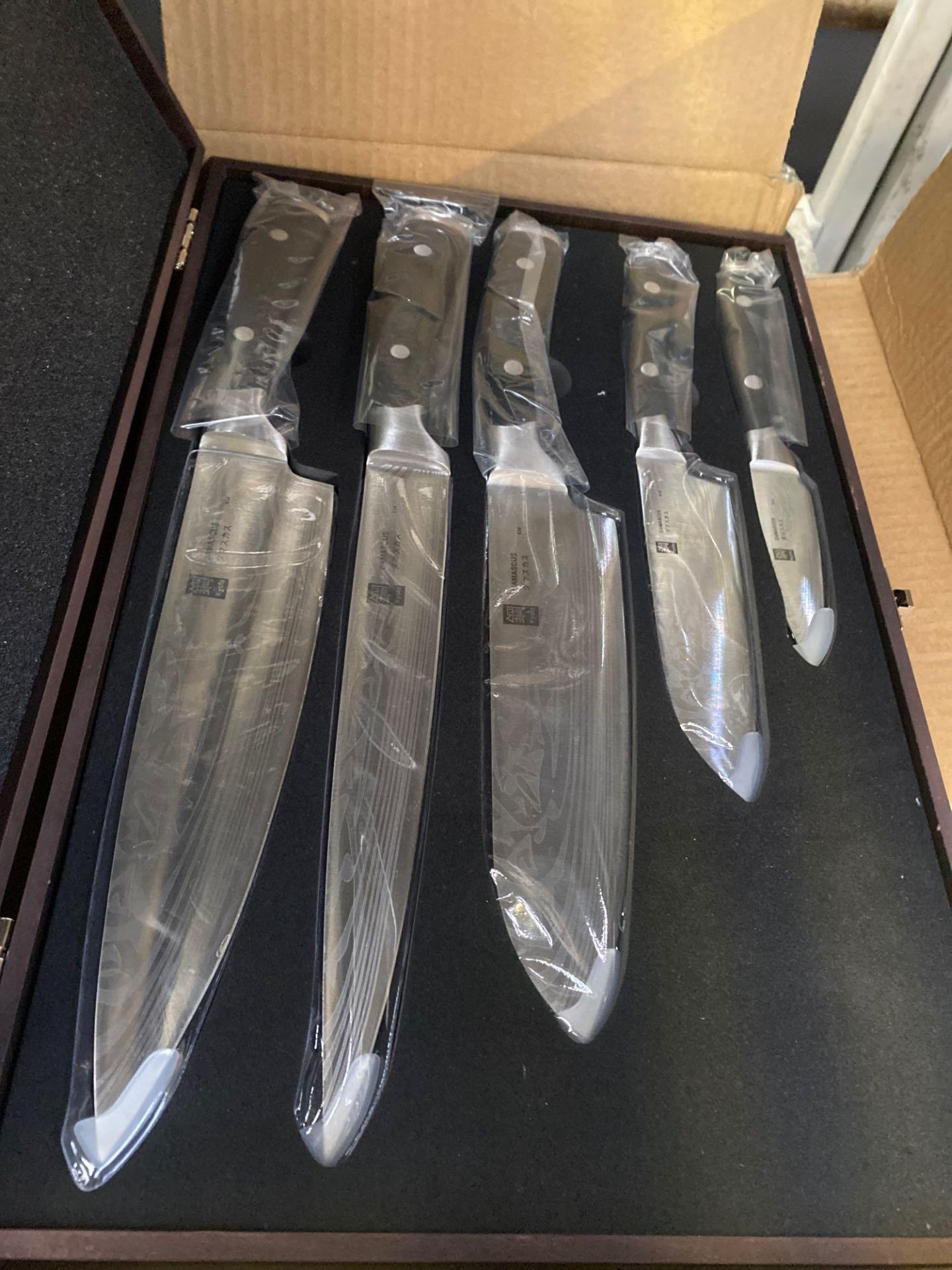 Five piece knife set