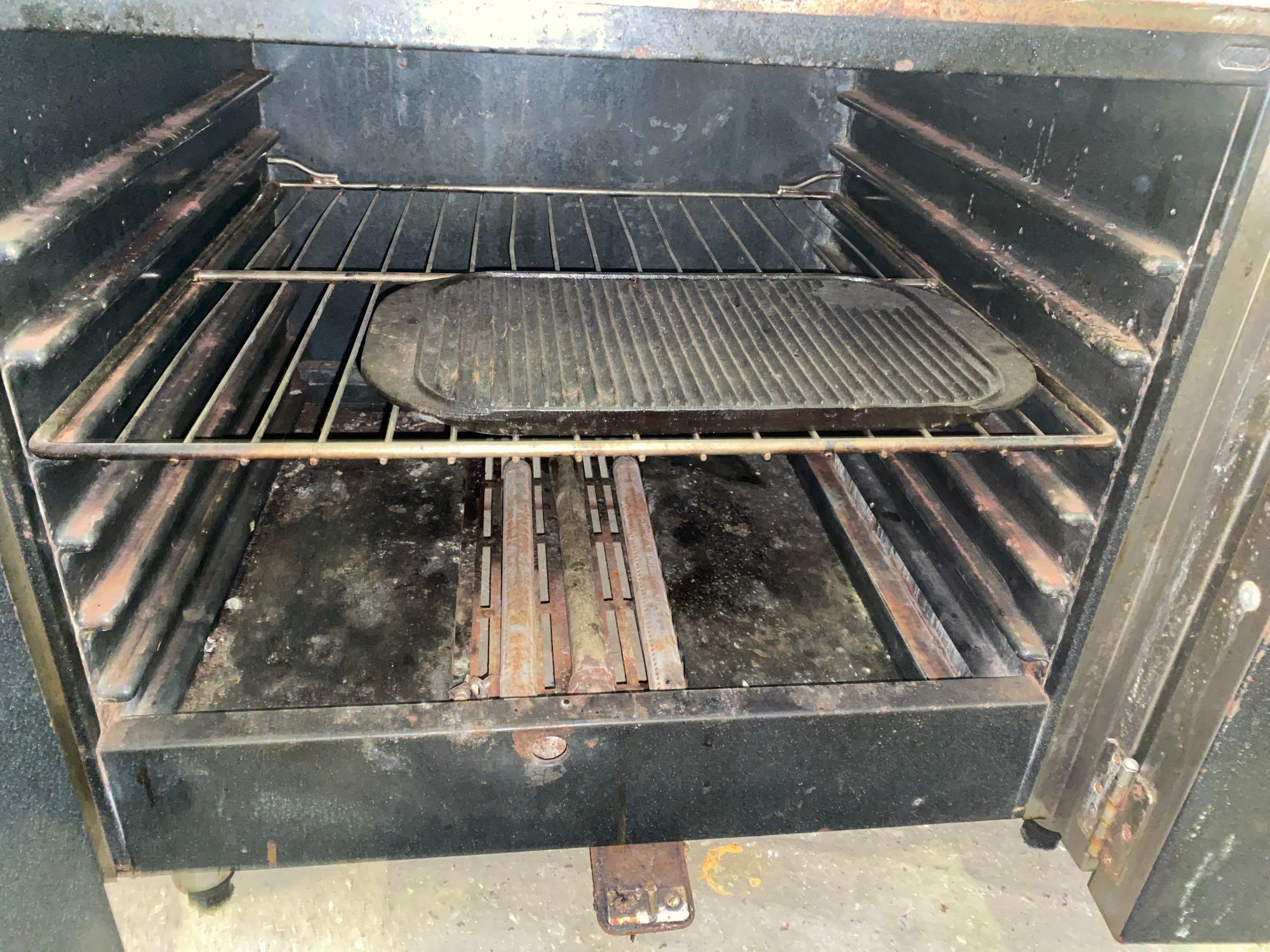 Blue Seal six burner gas oven - Image 2 of 2