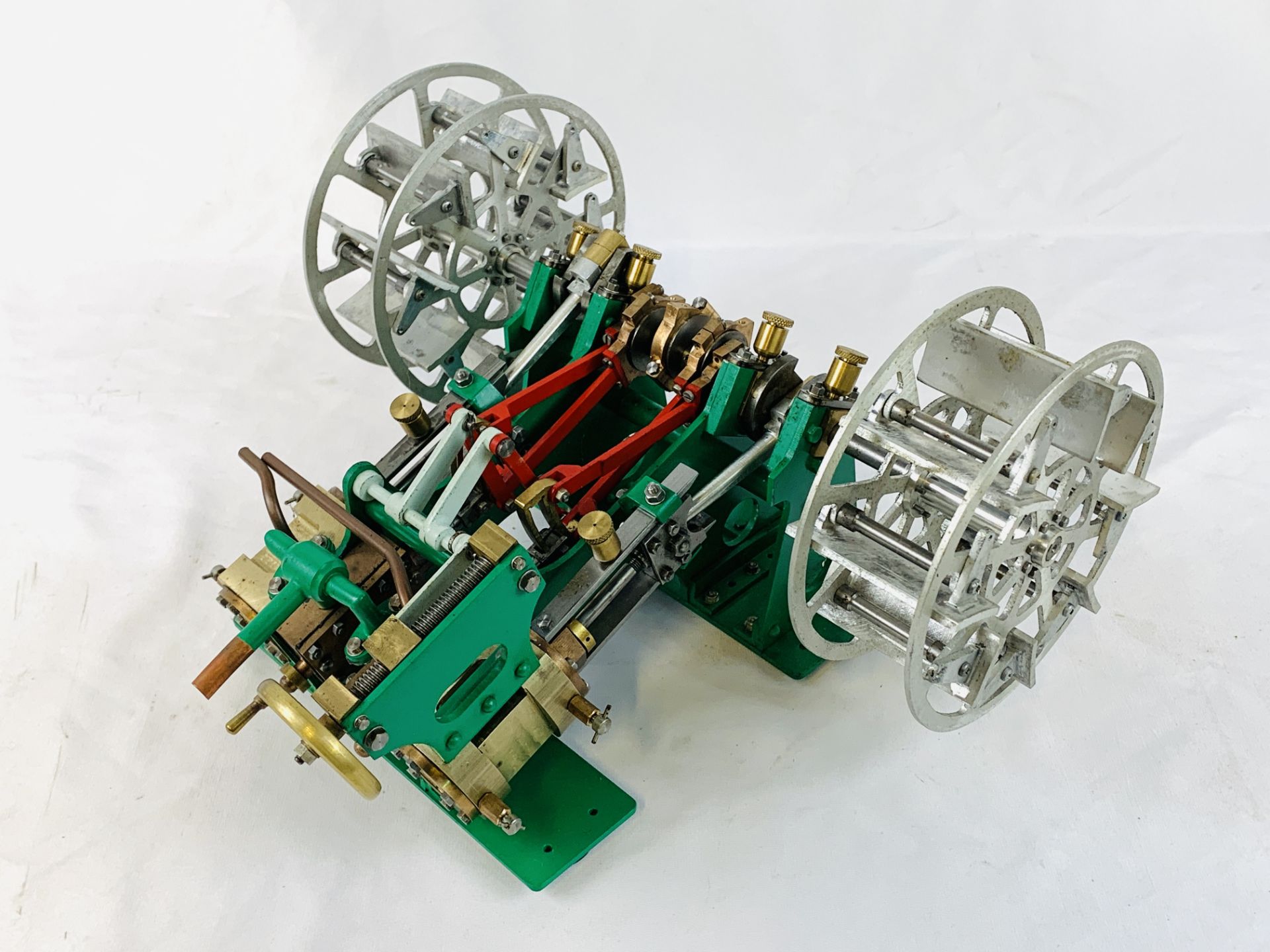 Model diagonal paddle engines