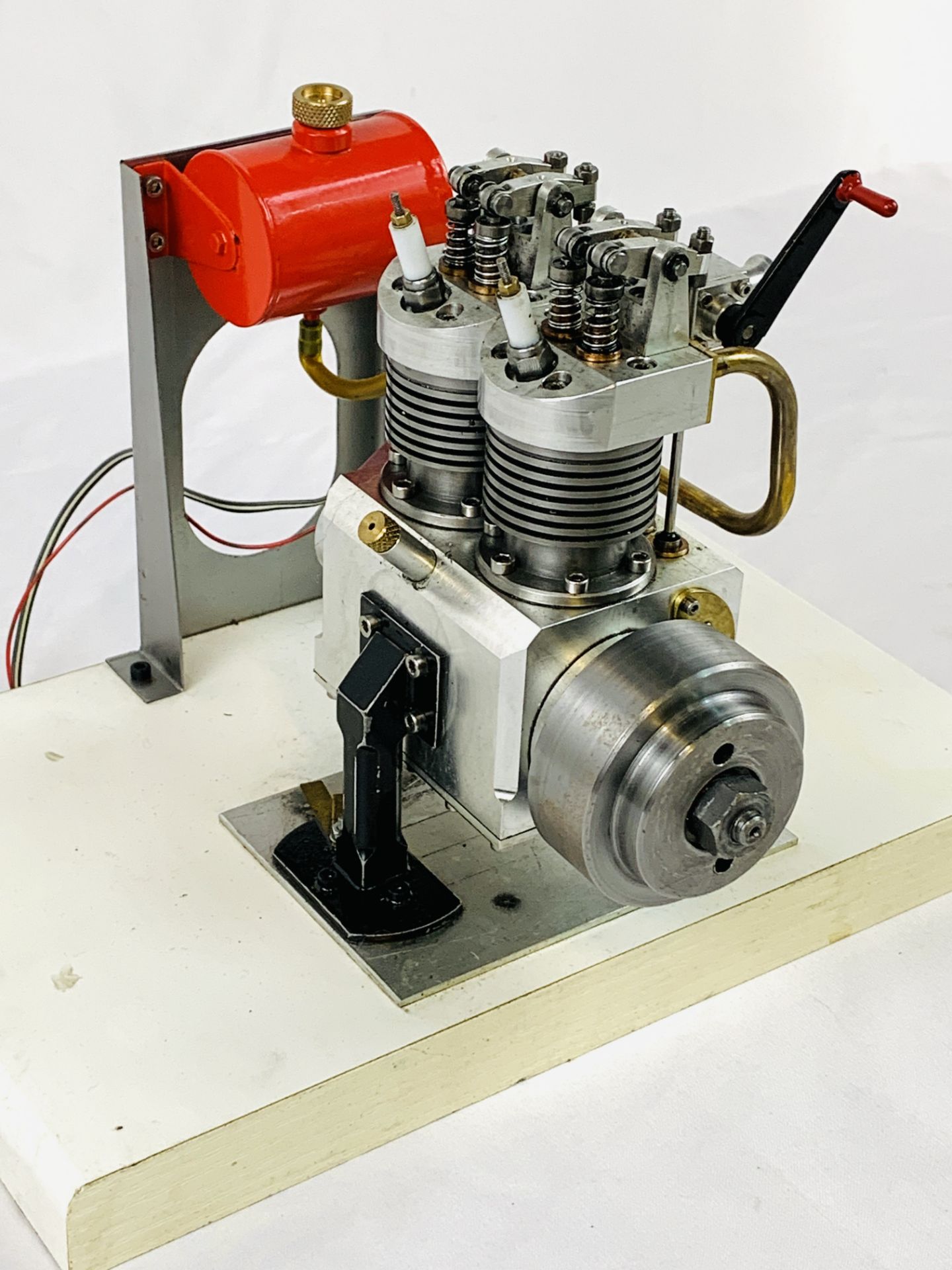 Bobcat 15cc twin cylinder 4-stroke engine - Image 3 of 4