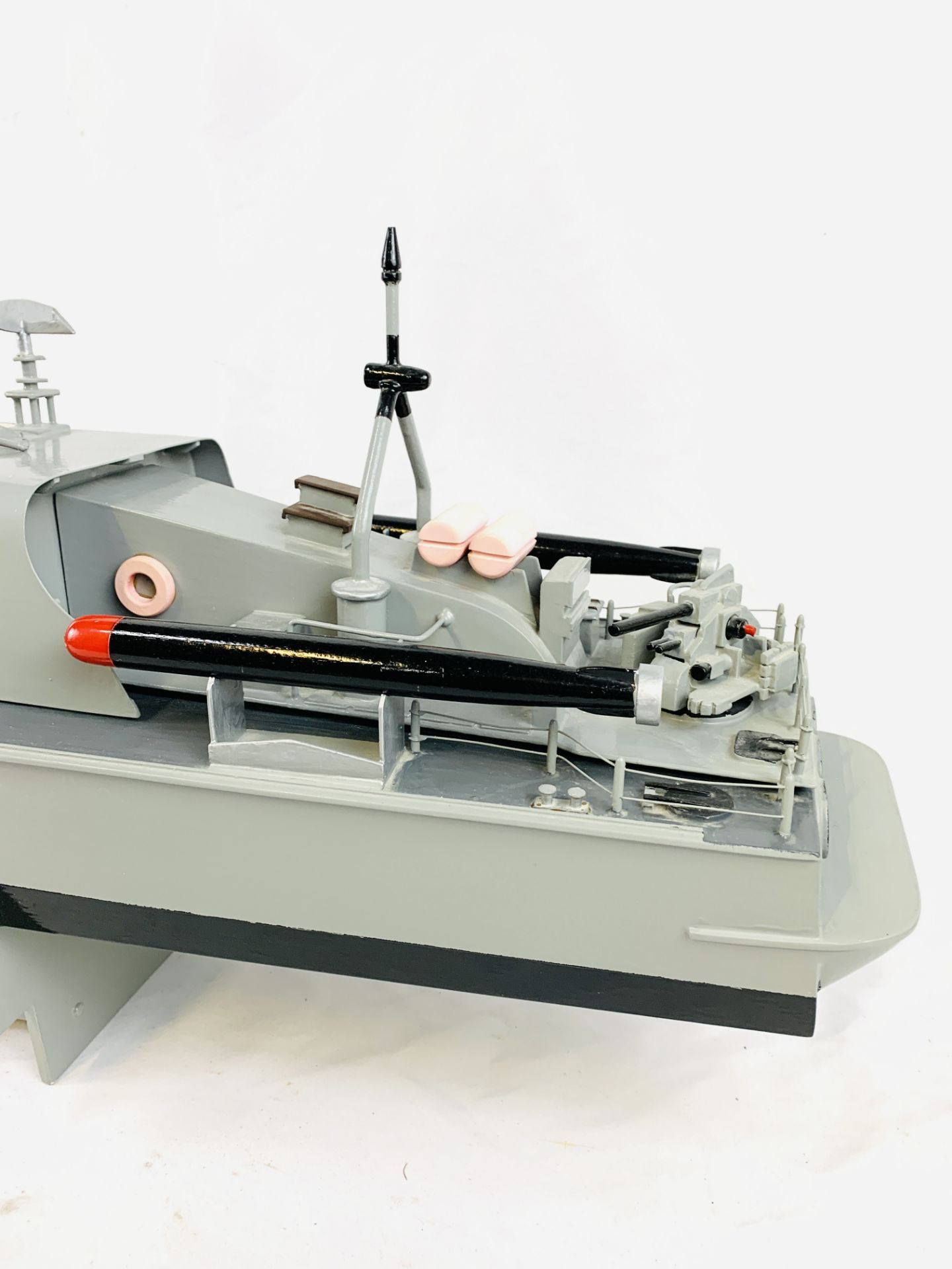 Precedent model Malaysian gas turbine fast patrol boat KD Perkasa - Image 4 of 6