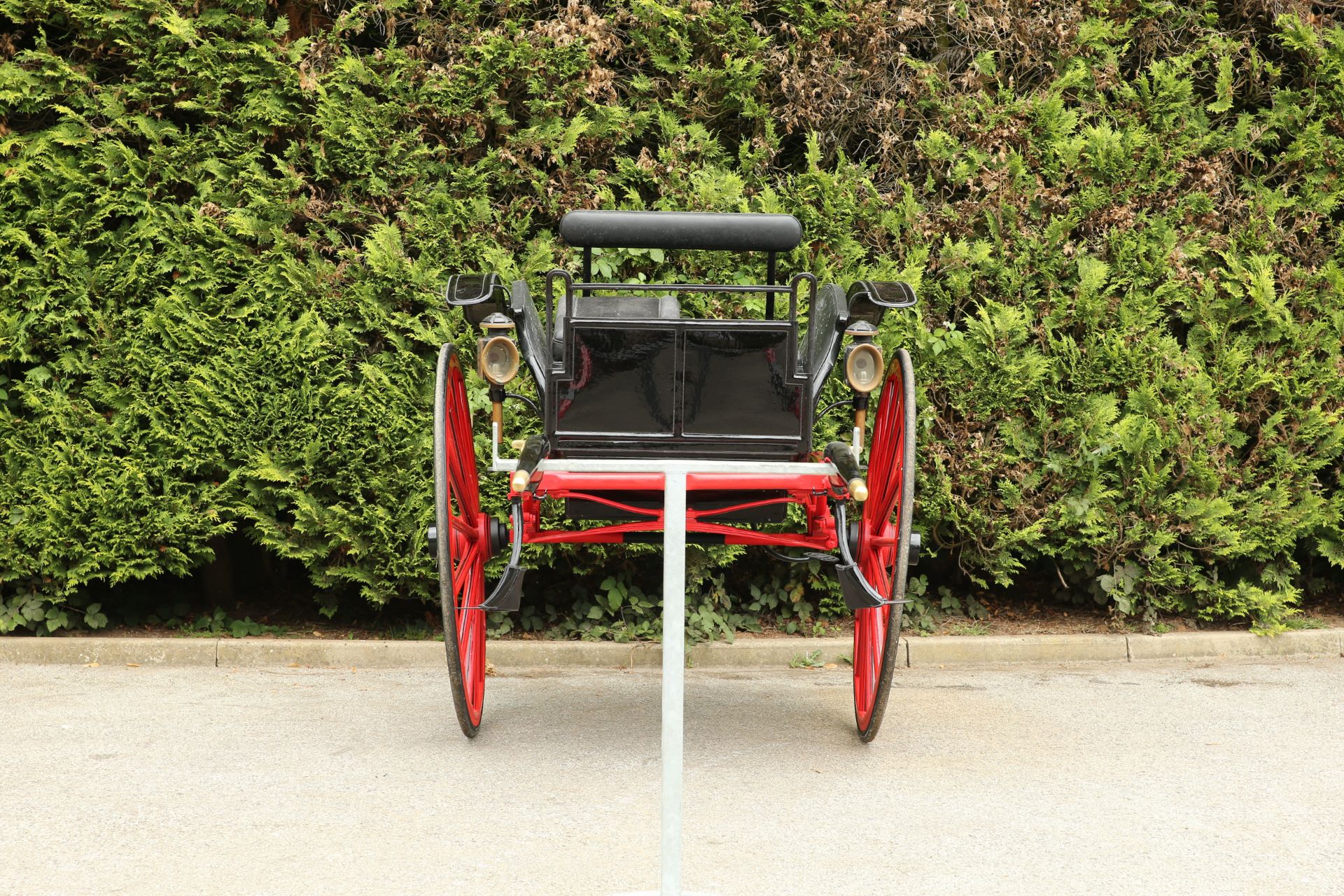 ALEXANDRA DOG CART by Peters & Sons - Image 3 of 4