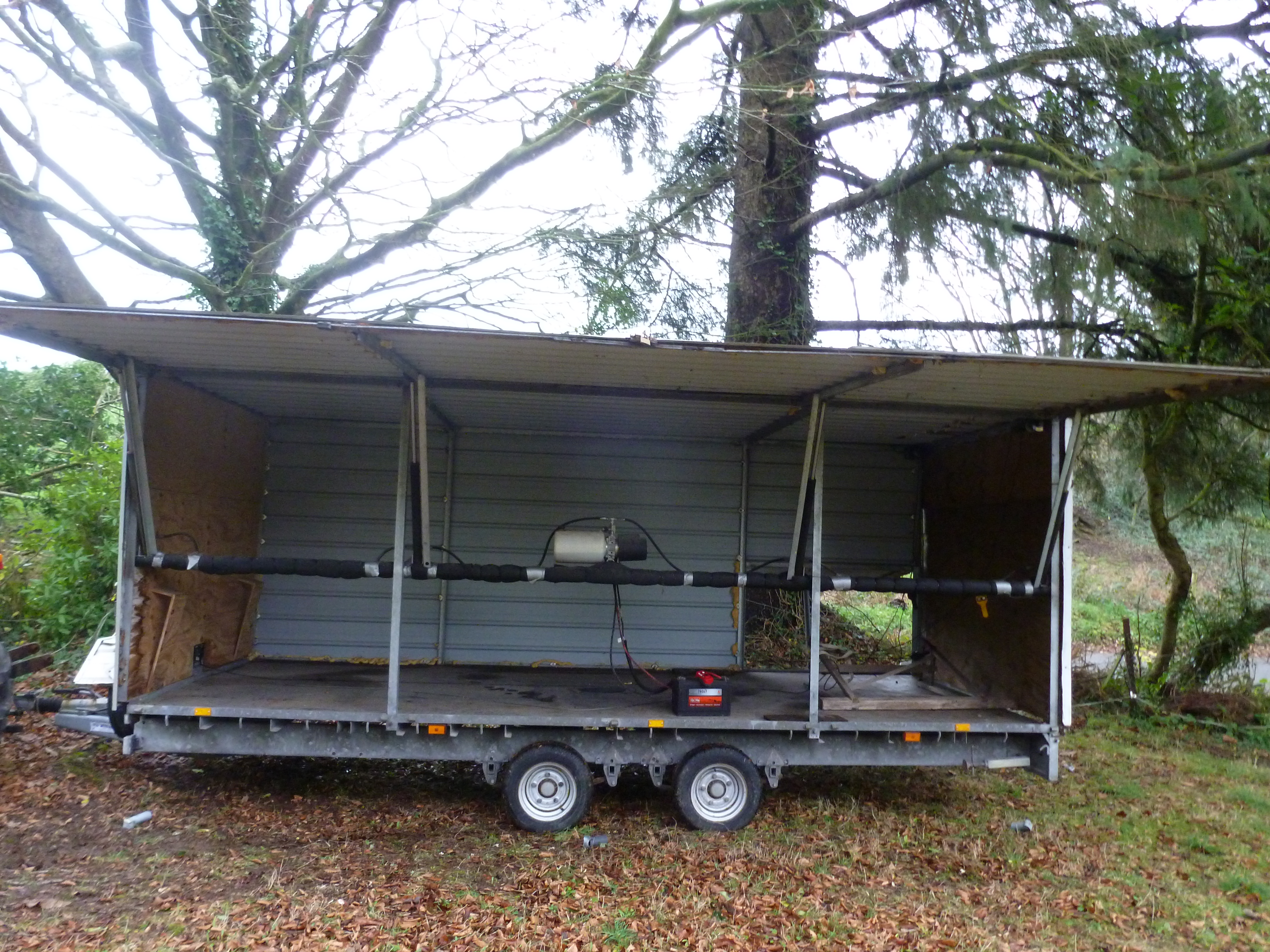 IFOR WILLIAMS twin axle box trailer, built 2009