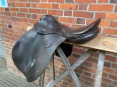 Saddle by Calcutt, 19" narrow fit, in good condition. This lot carries VAT.