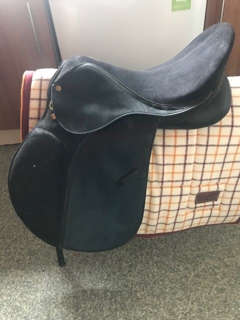 17" synthetic GP saddle.