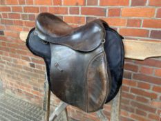 17” saddle by Reactor Panel Saddle Company, in good condition. This lot carries VAT.