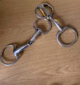 2 x Eggbutt snaffle bits, 6ins.