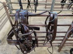 Set of brown pony harness with quick release tugs. This lot carries VAT