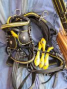 Set of black/yellow synthetic trade harness to fit a cob.