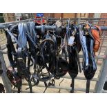 Set of full size black/brass pair harness with breastcollar. This lot carries VAT