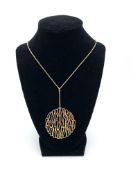 9ct gold pendant and chain