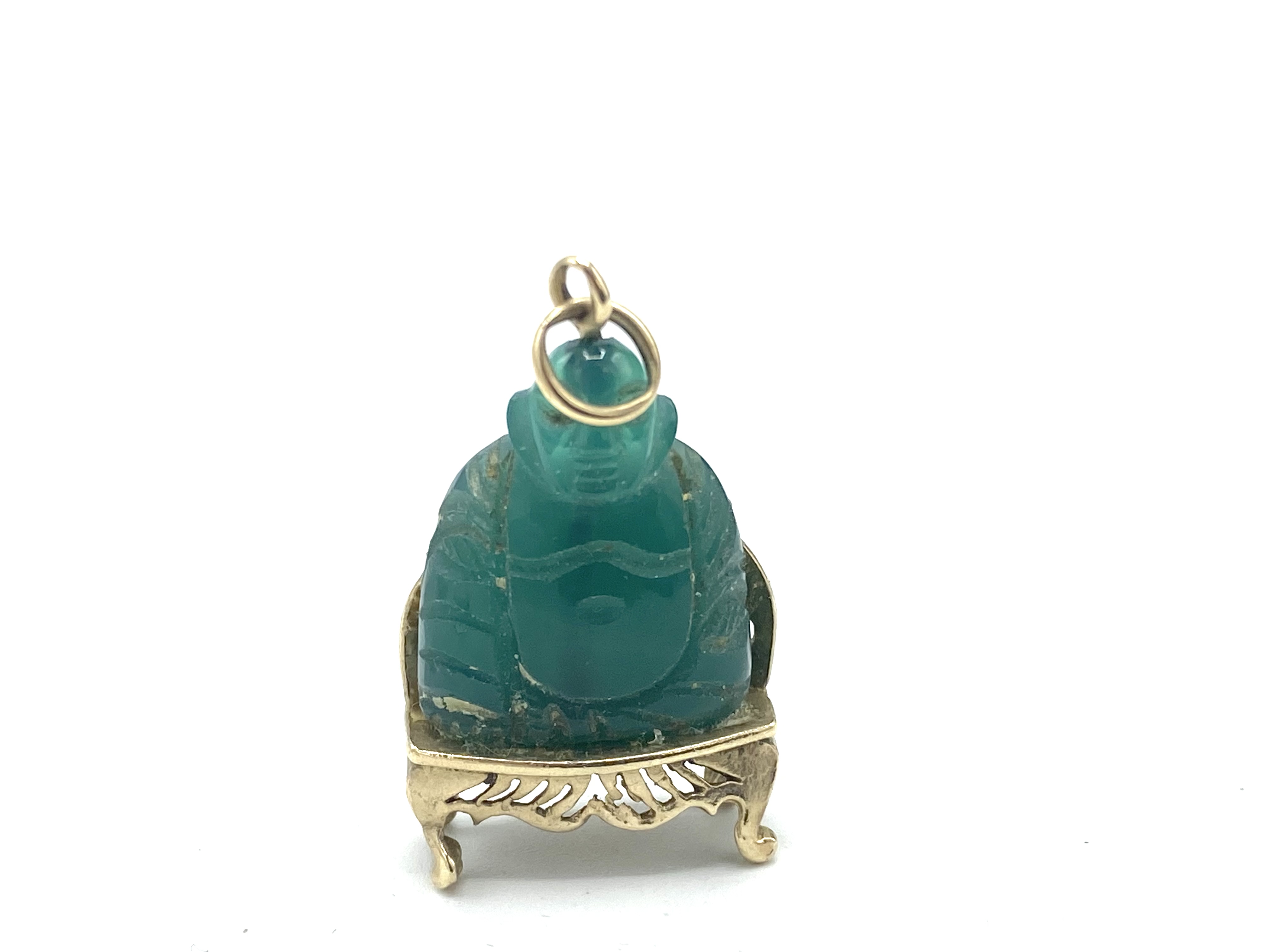 Two 9ct gold brooches and a 9ct gold and jade pendant - Image 4 of 6