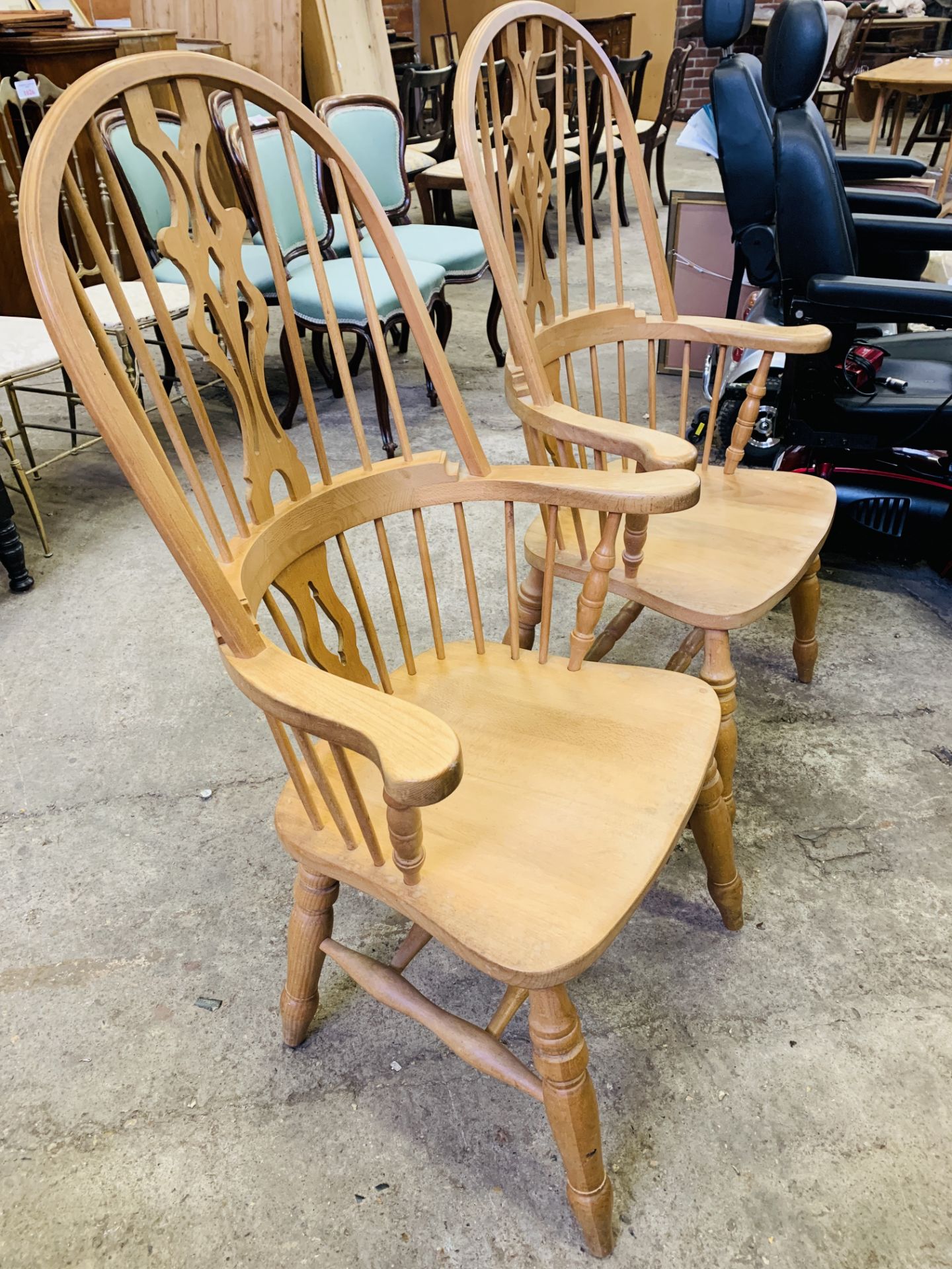 Pair of Windsor arm chairs - Bild 2 aus 5
