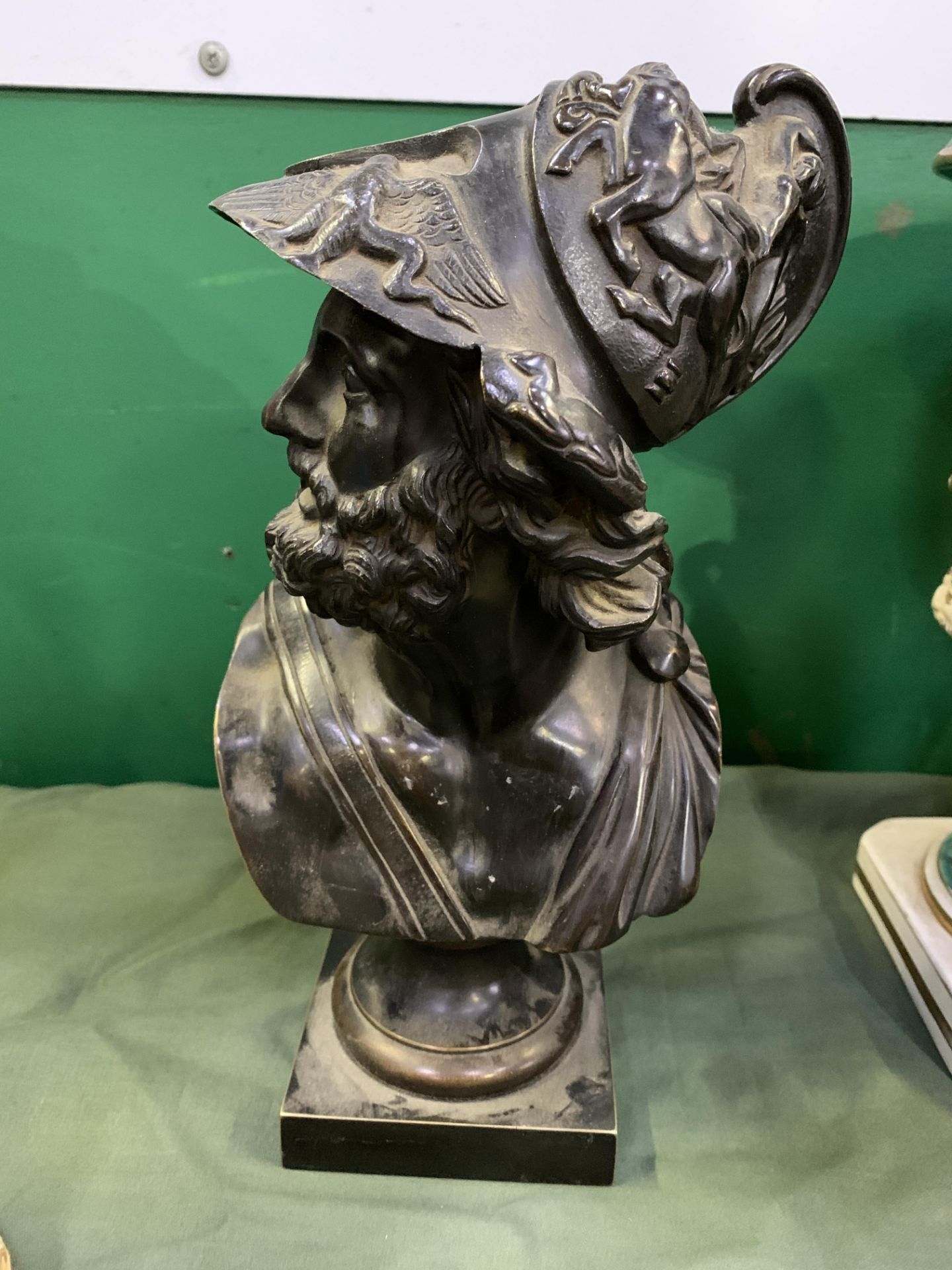 Bronze bust of a Greek warrior - Image 2 of 3