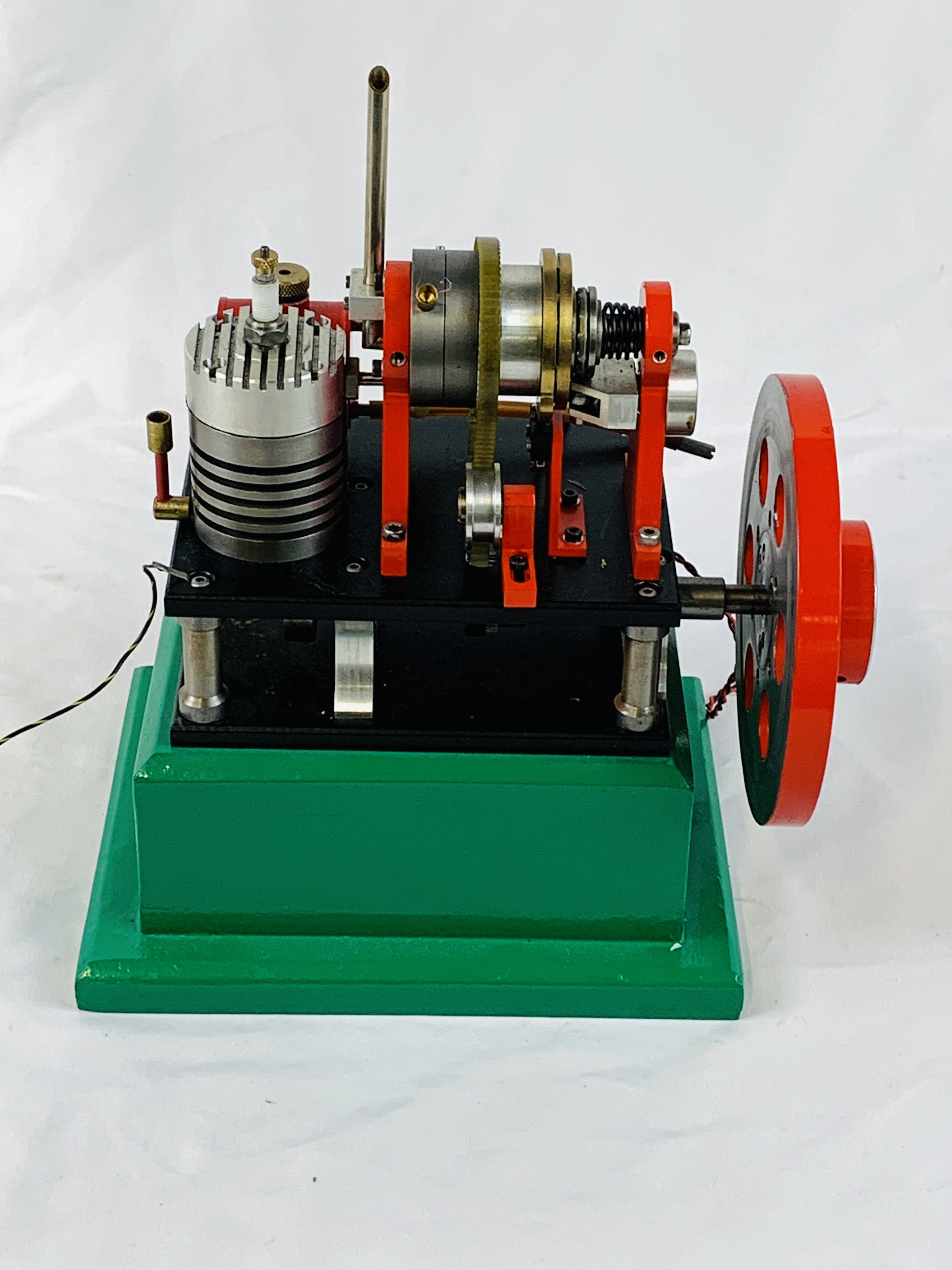 J Ridders designed disk valve 4-stroke engine